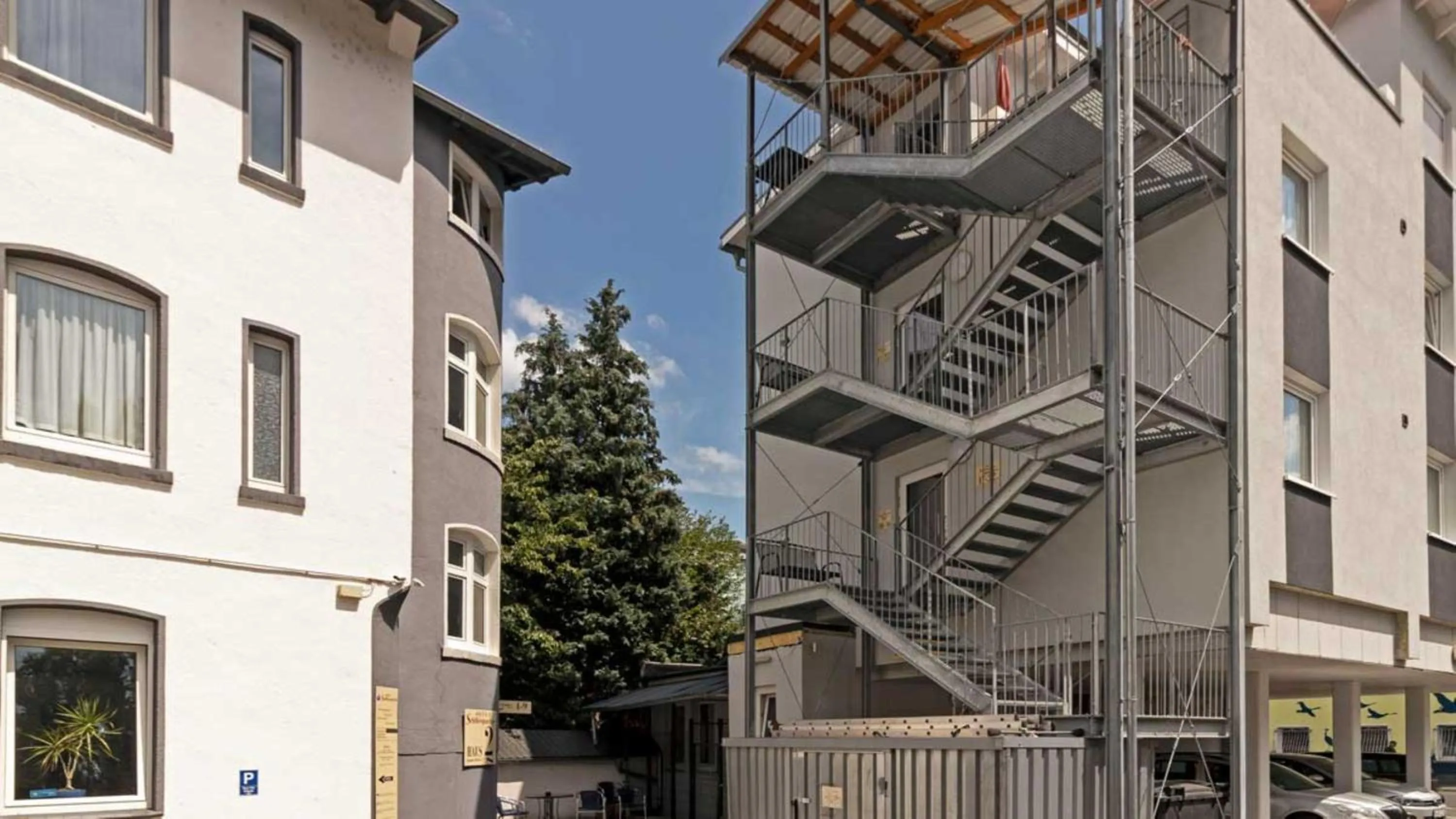 Property building in Hotel Schillerquartier