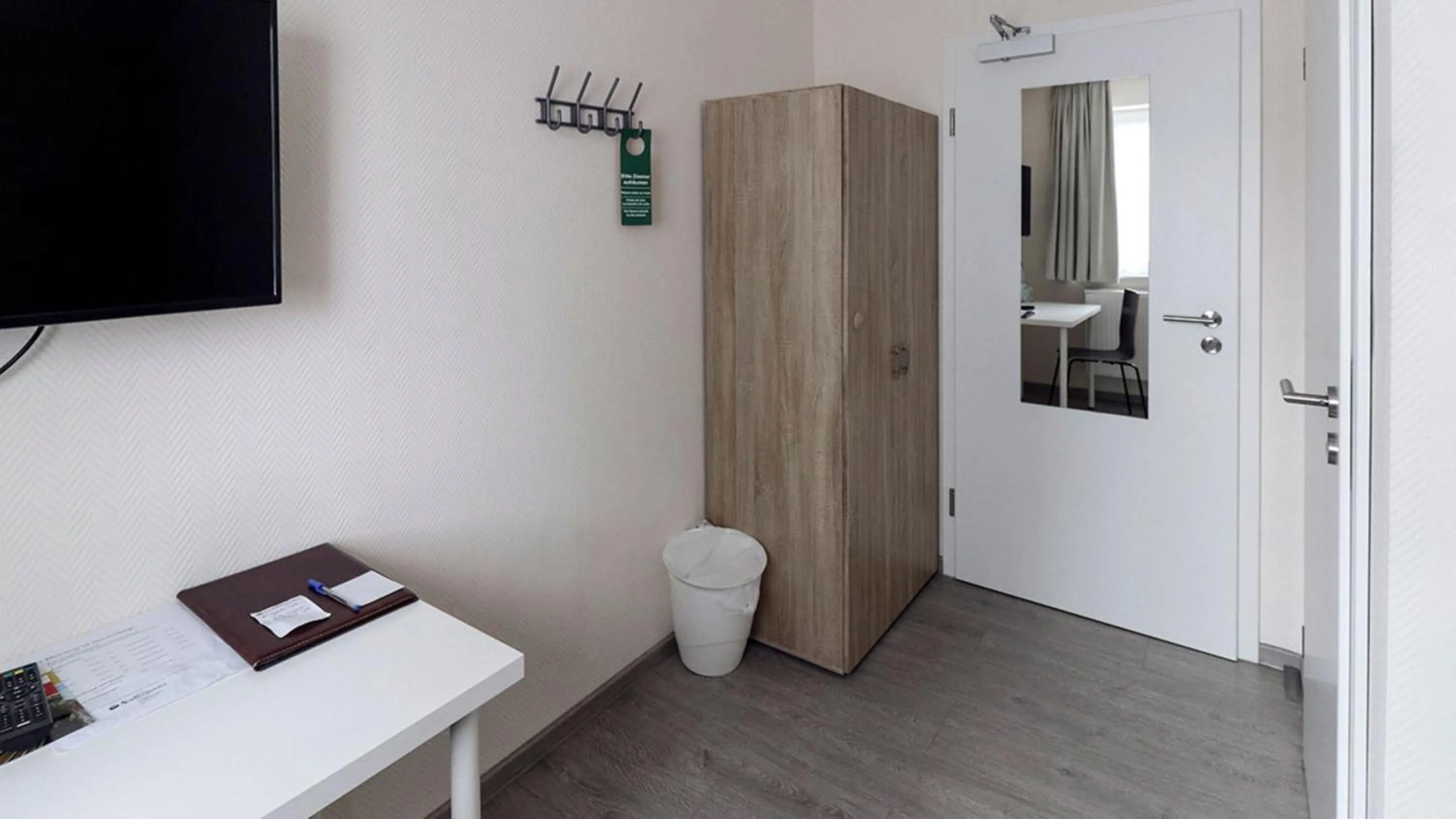 Photo of the whole room in Hotel Schillerquartier