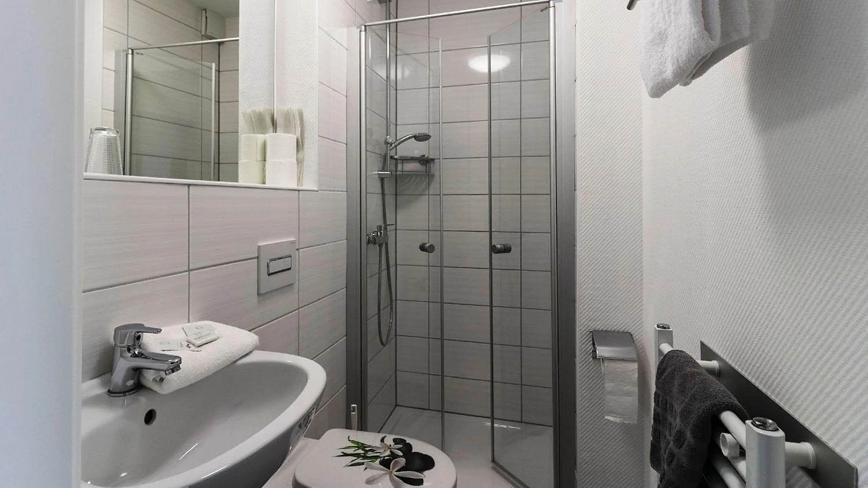 Bathroom in Hotel Schillerquartier