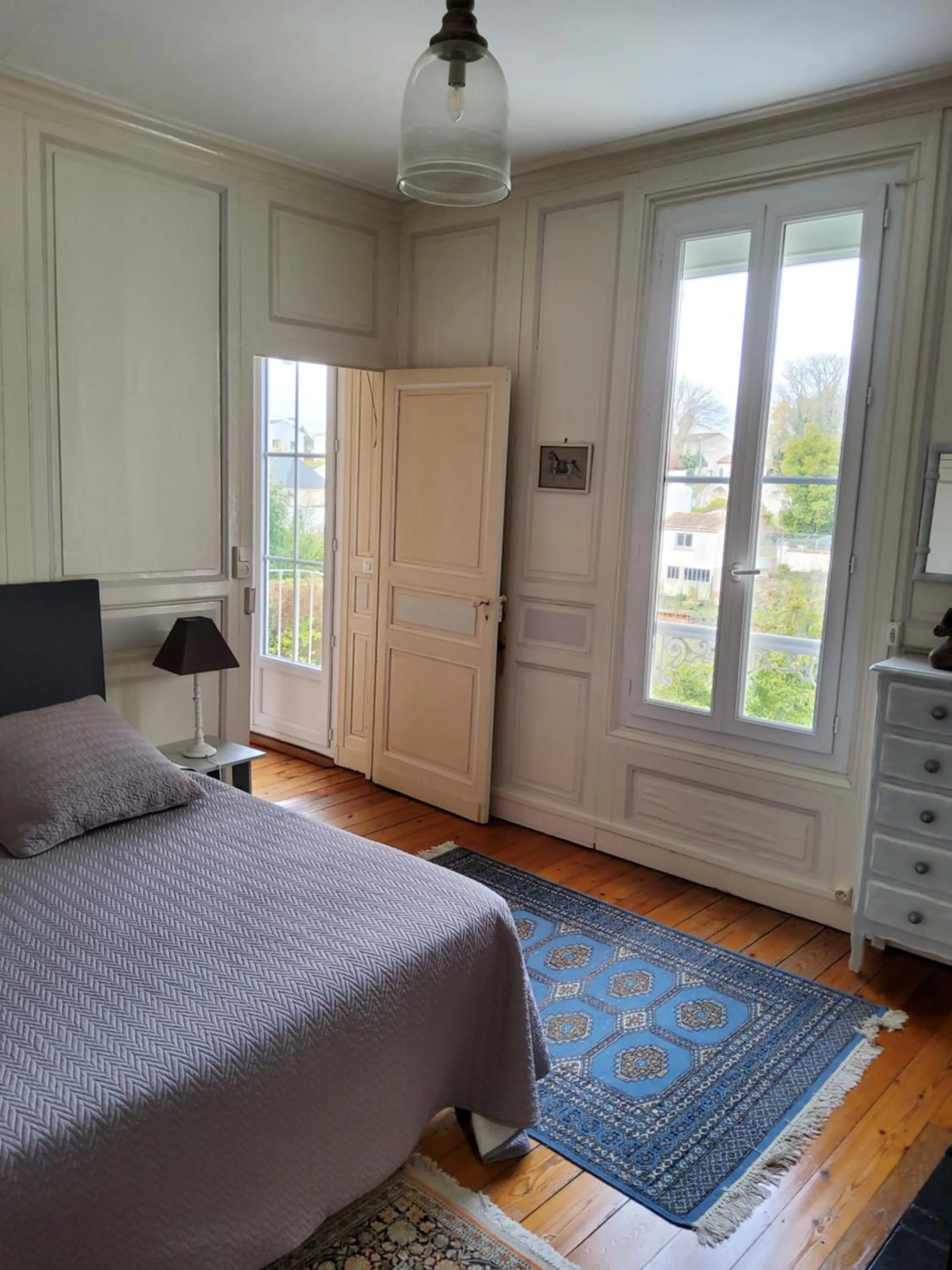 Photo of the whole room in La Maison des Thermes, Chambre d'hôte