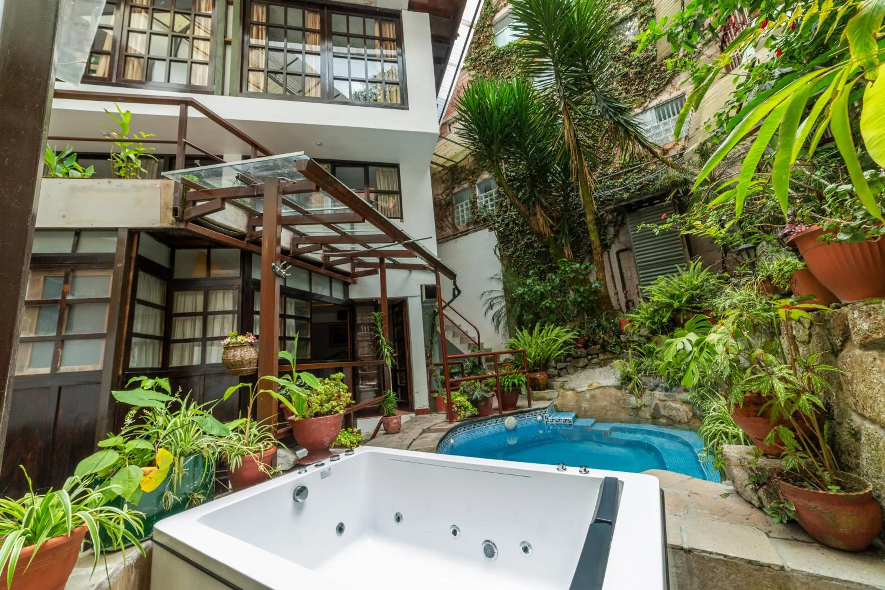 Gringo Bill's Boutique Hotel