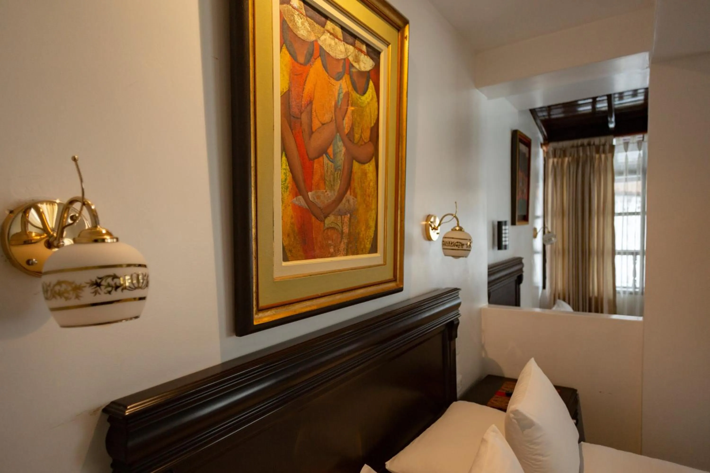 Bed in Gringo Bill's Boutique Hotel