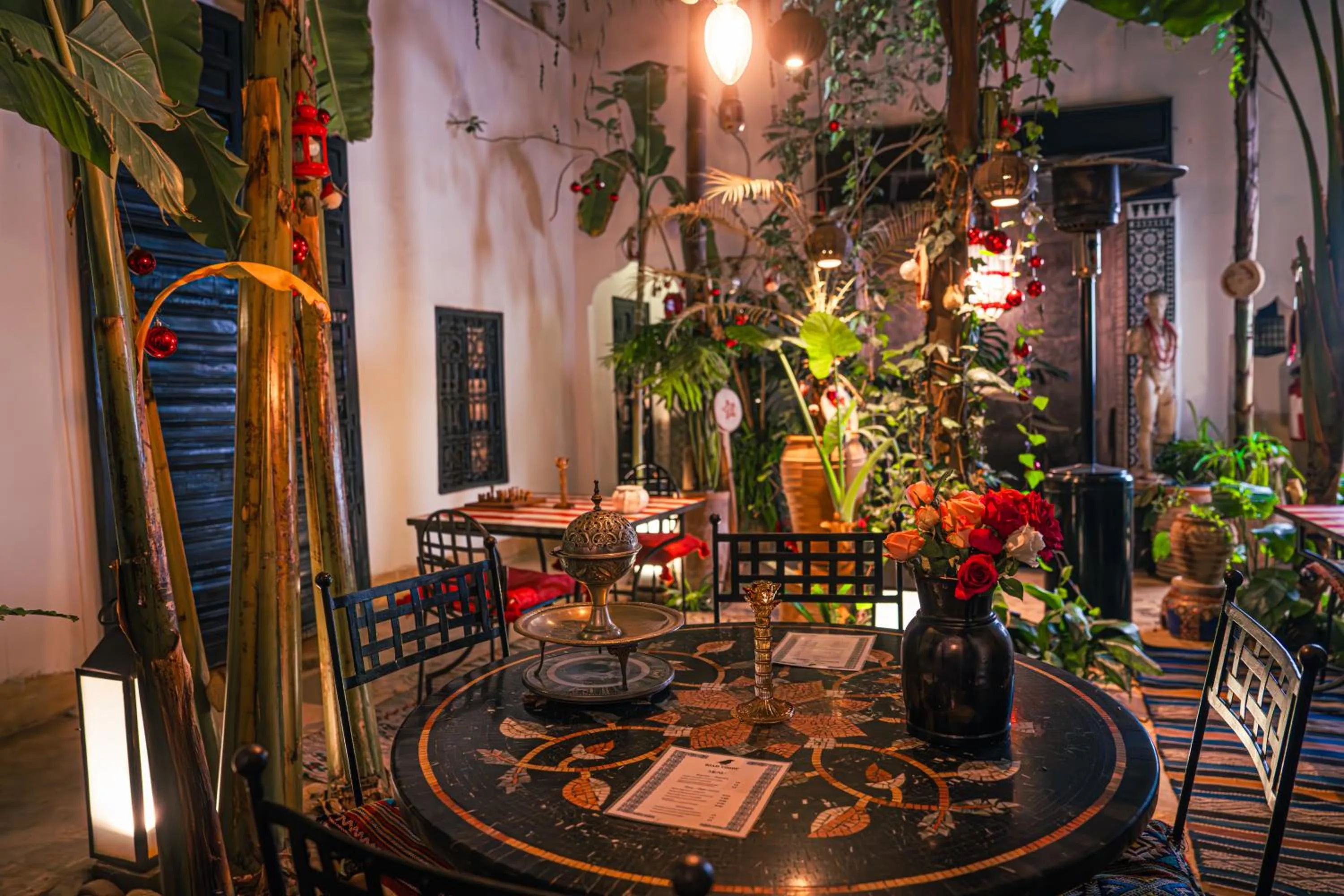 Restaurant/places to eat in Riad Tibibt