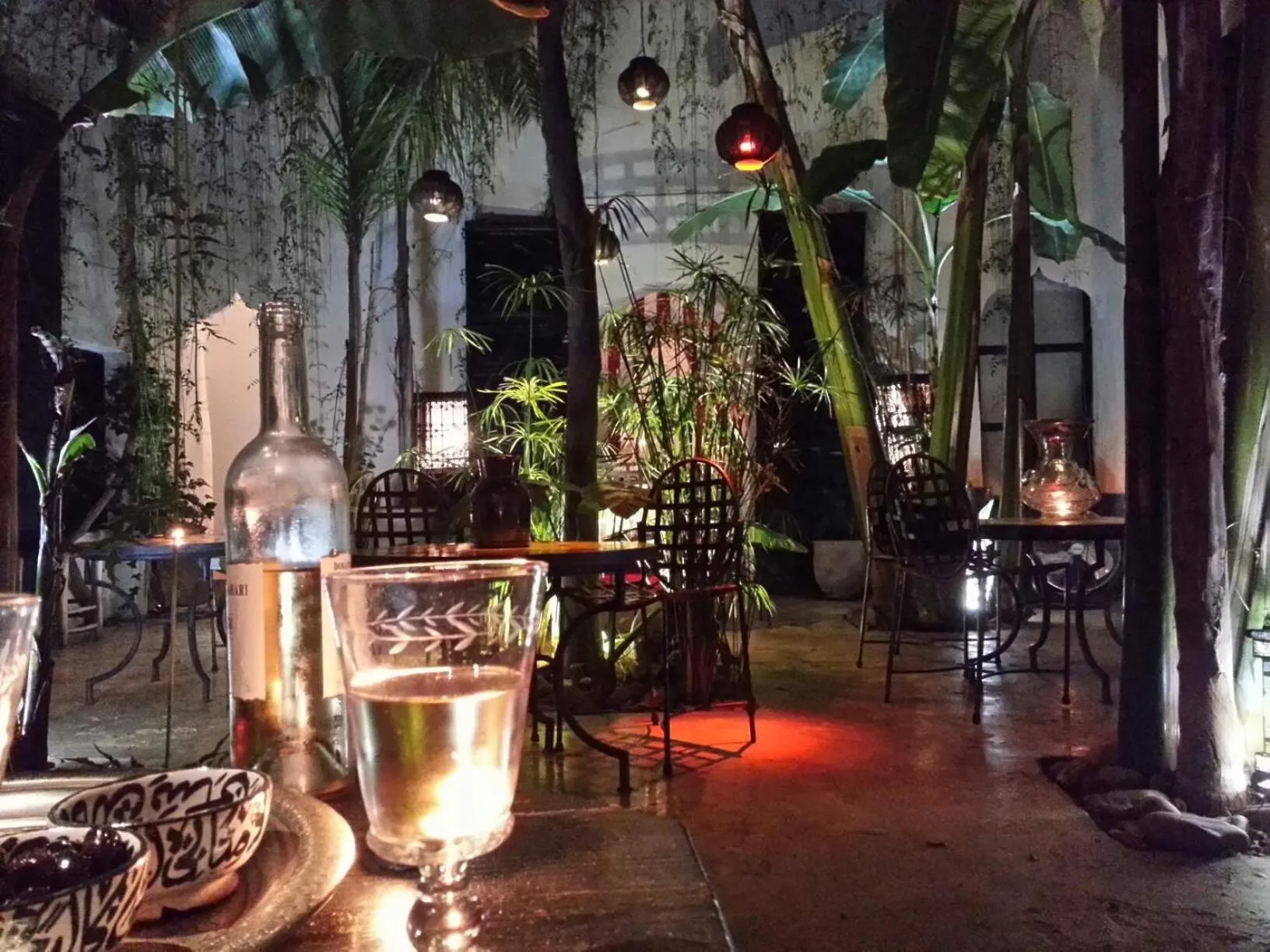 Restaurant/places to eat in Riad Tibibt