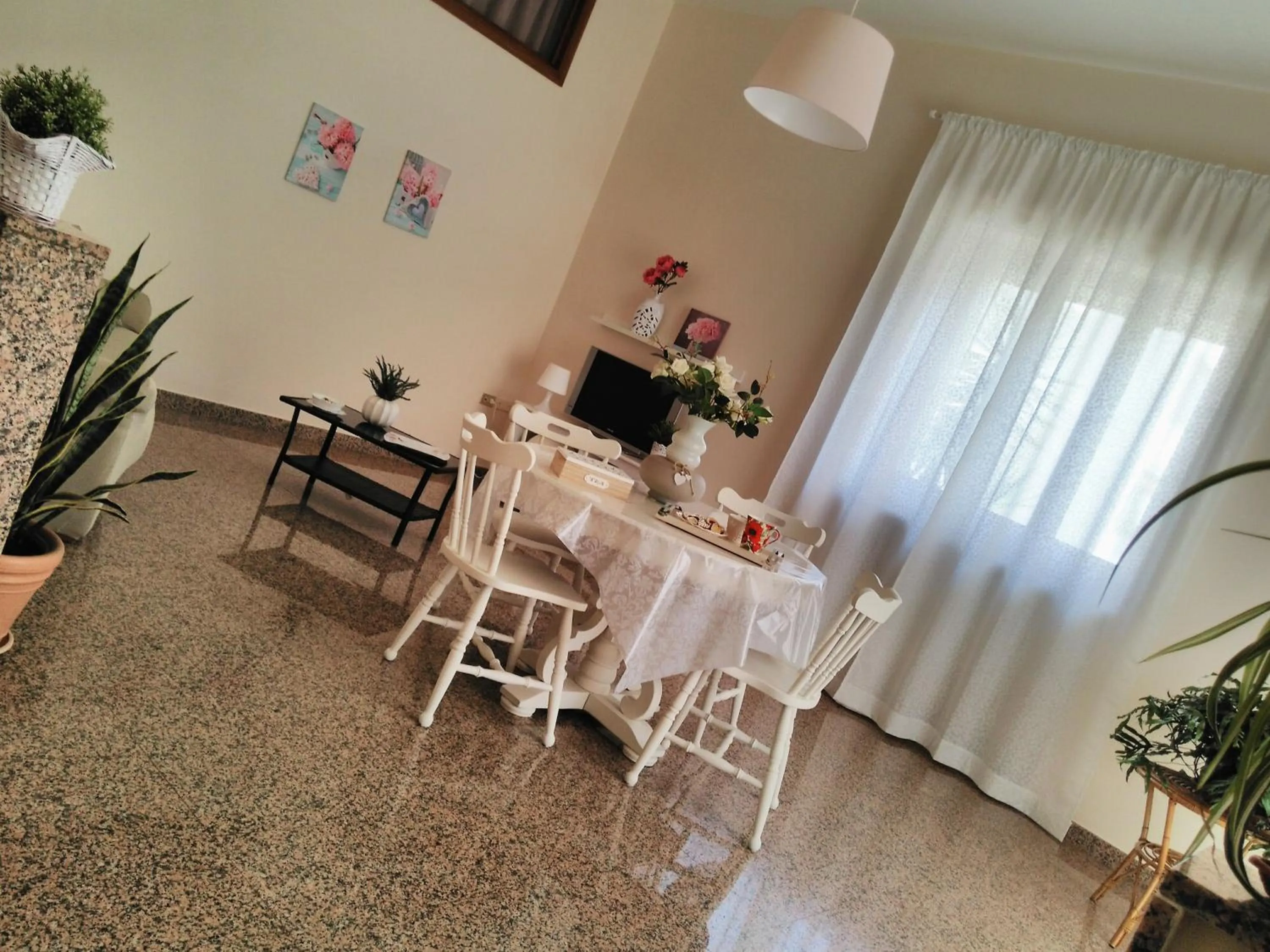 Seating area in B&B L'angolo fiorito