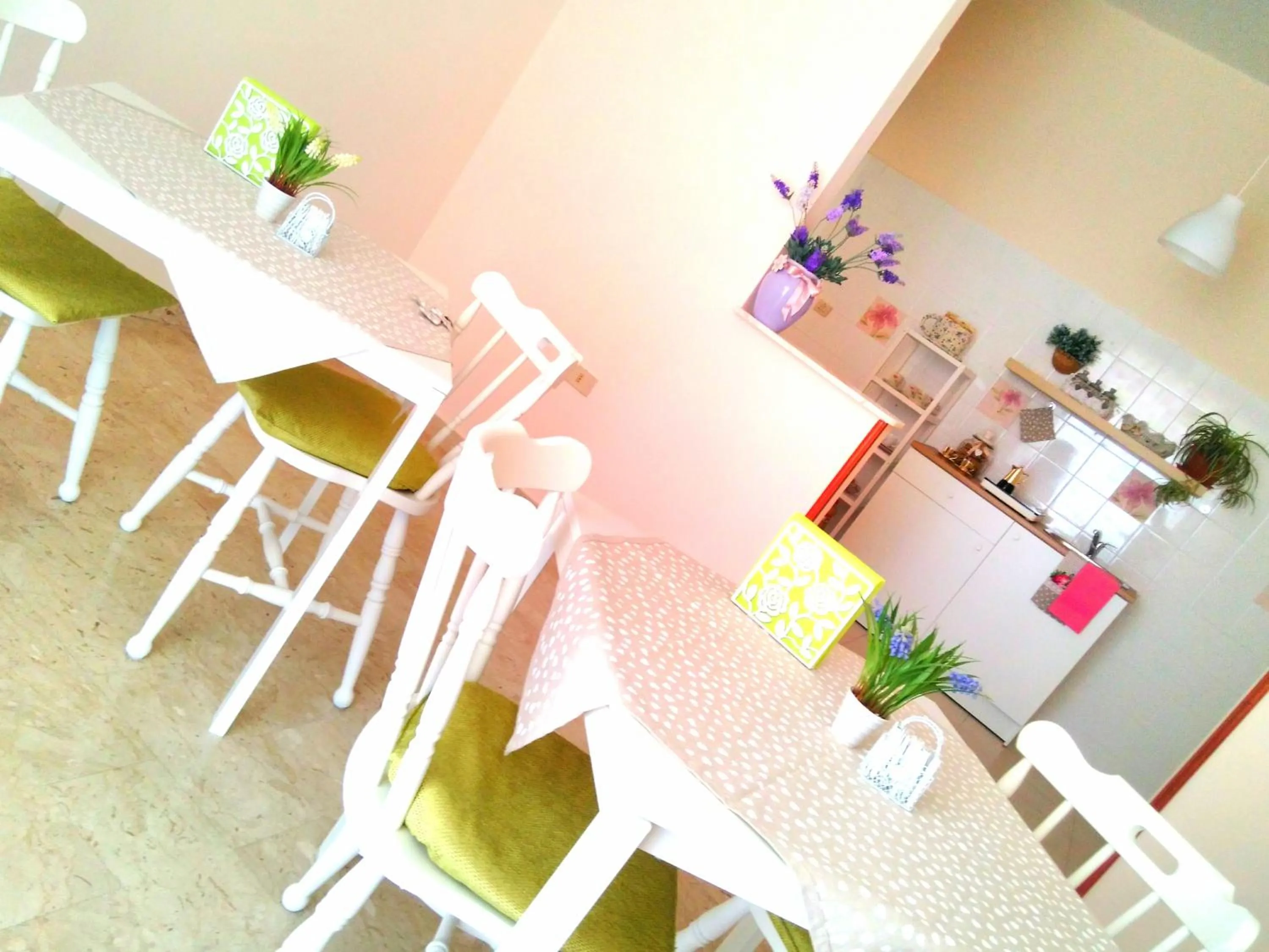 Dining area in B&B L'angolo fiorito