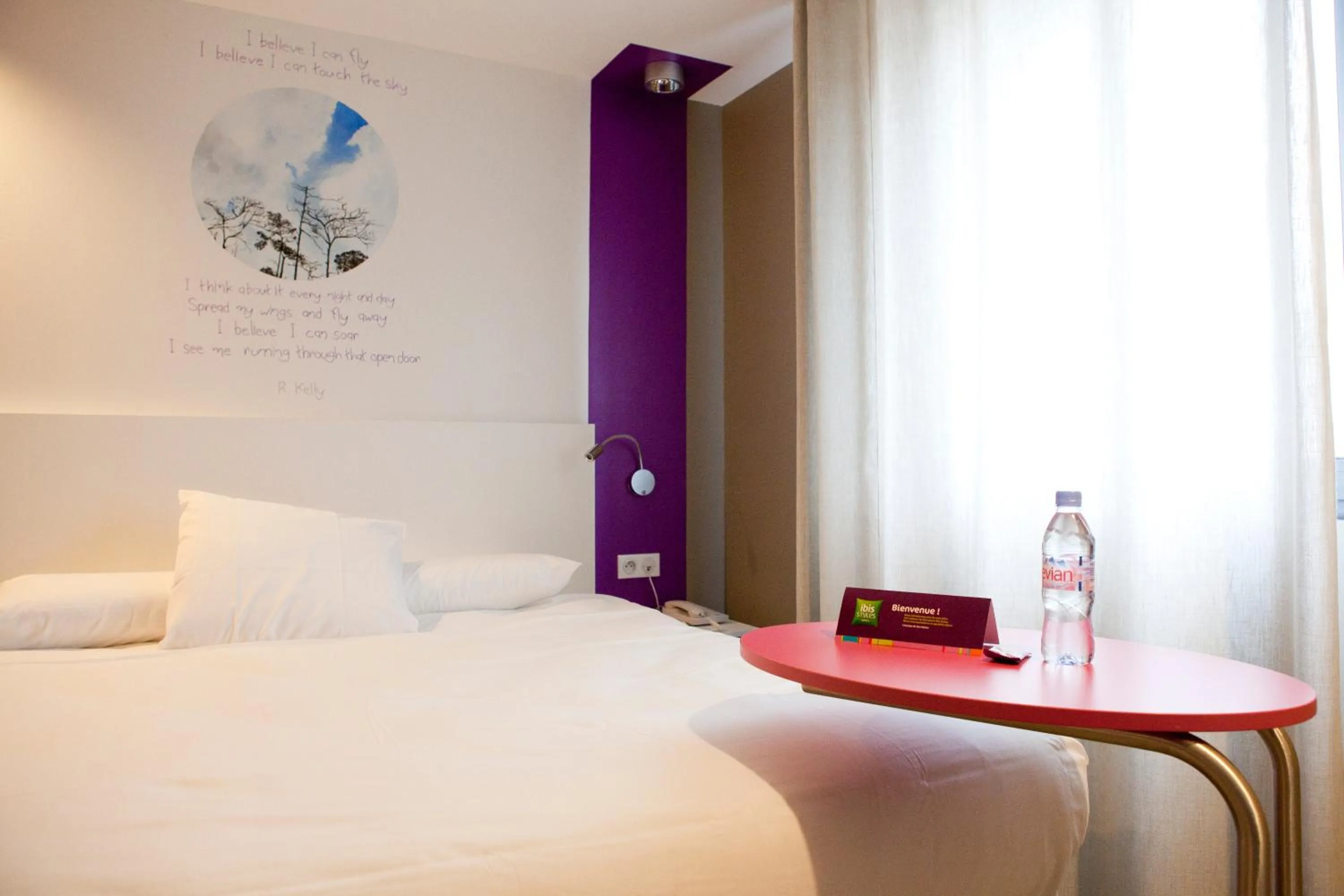 Bed in ibis Styles Rennes St. Gregoire