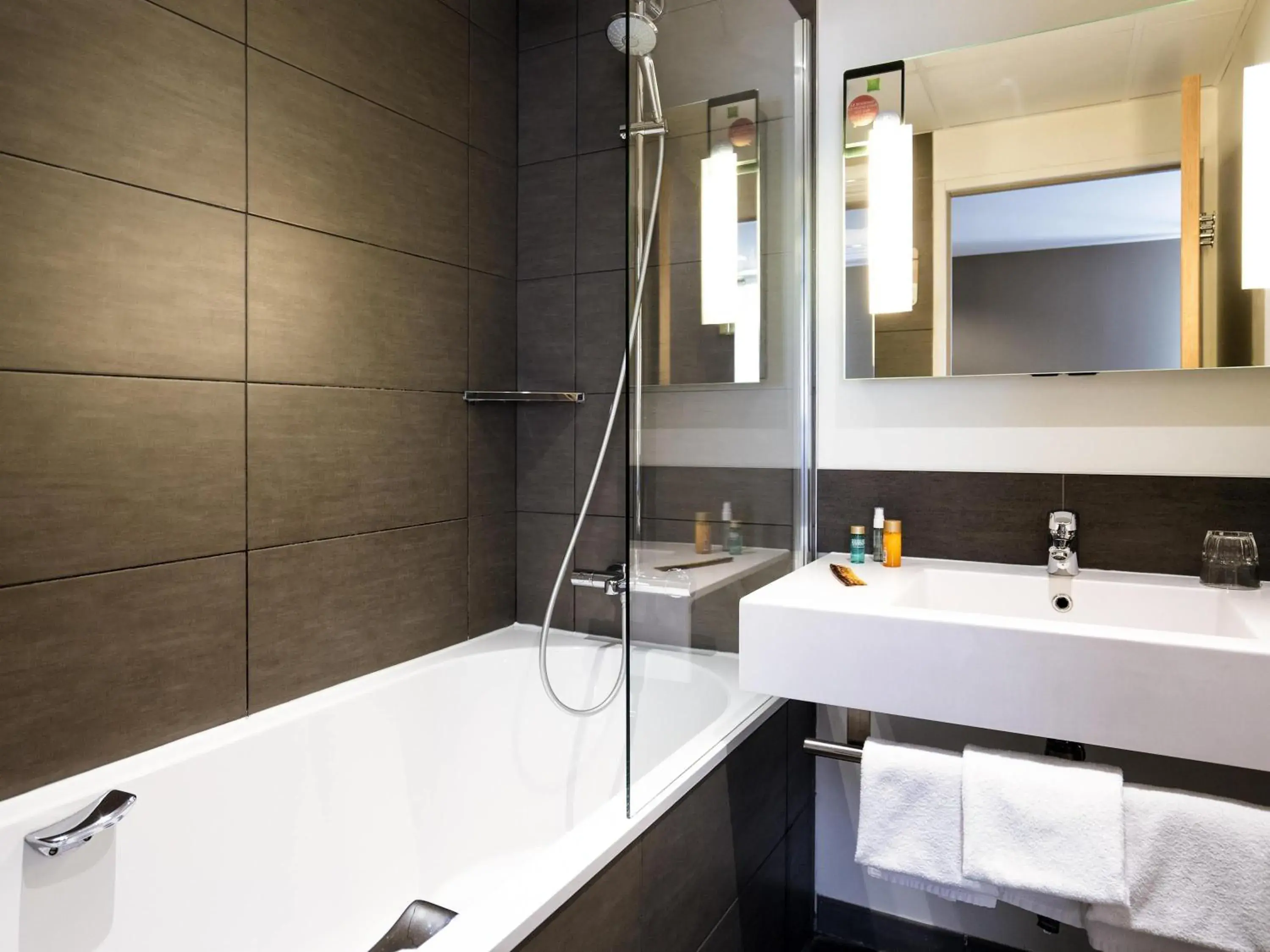 Bedroom in ibis Styles Rennes St. Gregoire Bedroom in ibis Styles Rennes St. Gregoire