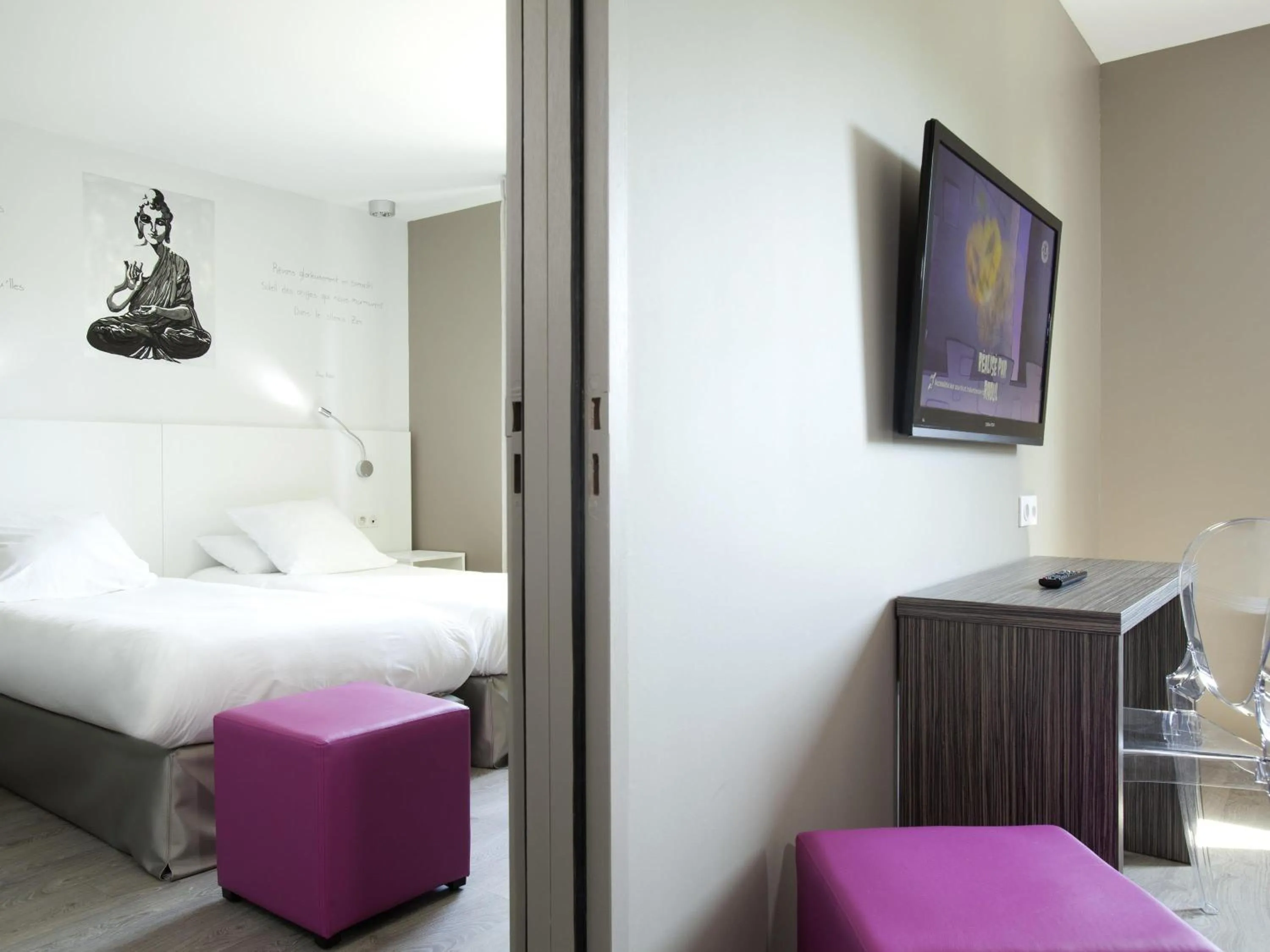 Bedroom, Bed in ibis Styles Rennes St. Gregoire