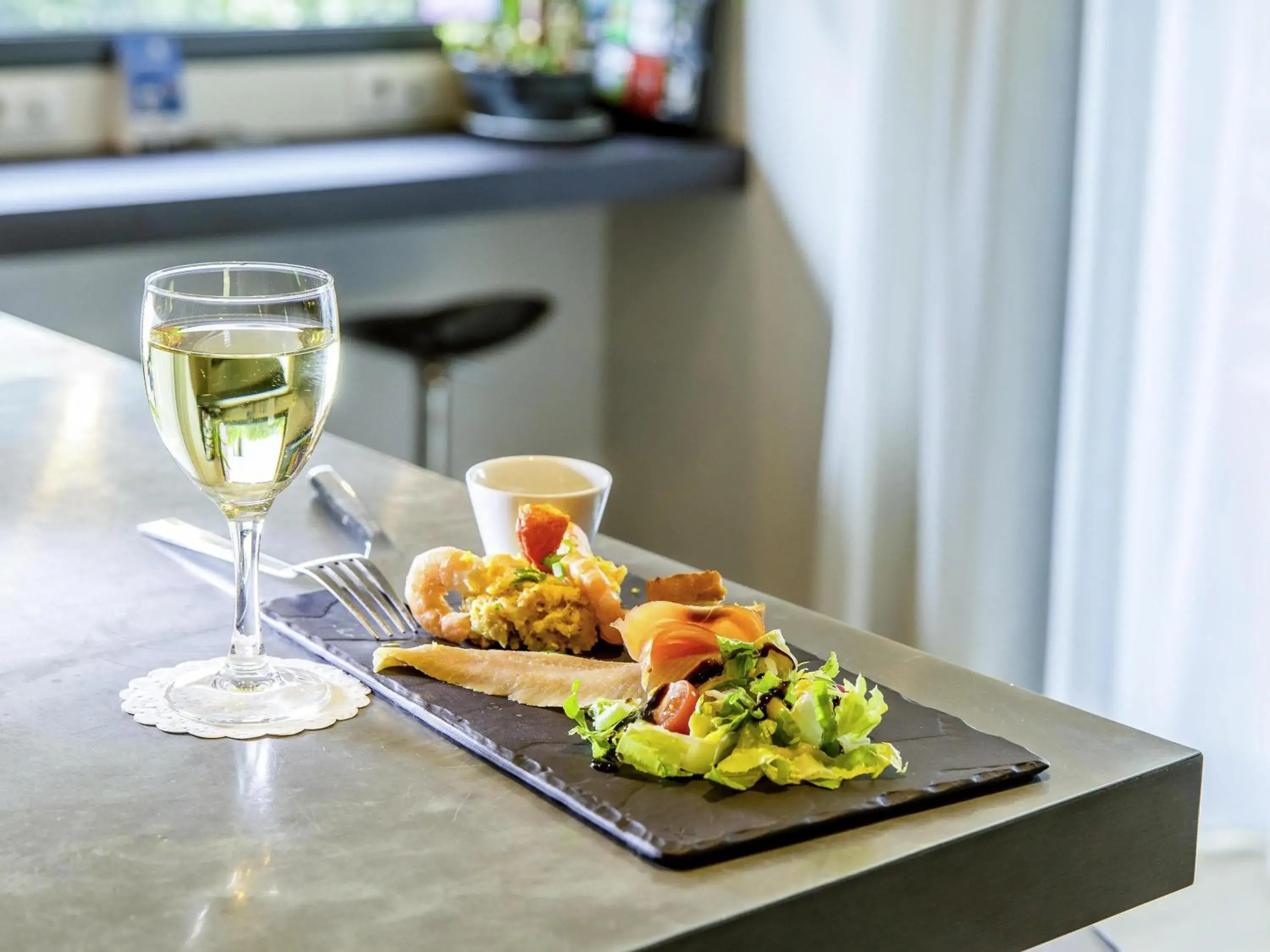Lounge or bar in ibis Styles Rennes St. Gregoire Lounge or bar in ibis Styles Rennes St. Gregoire