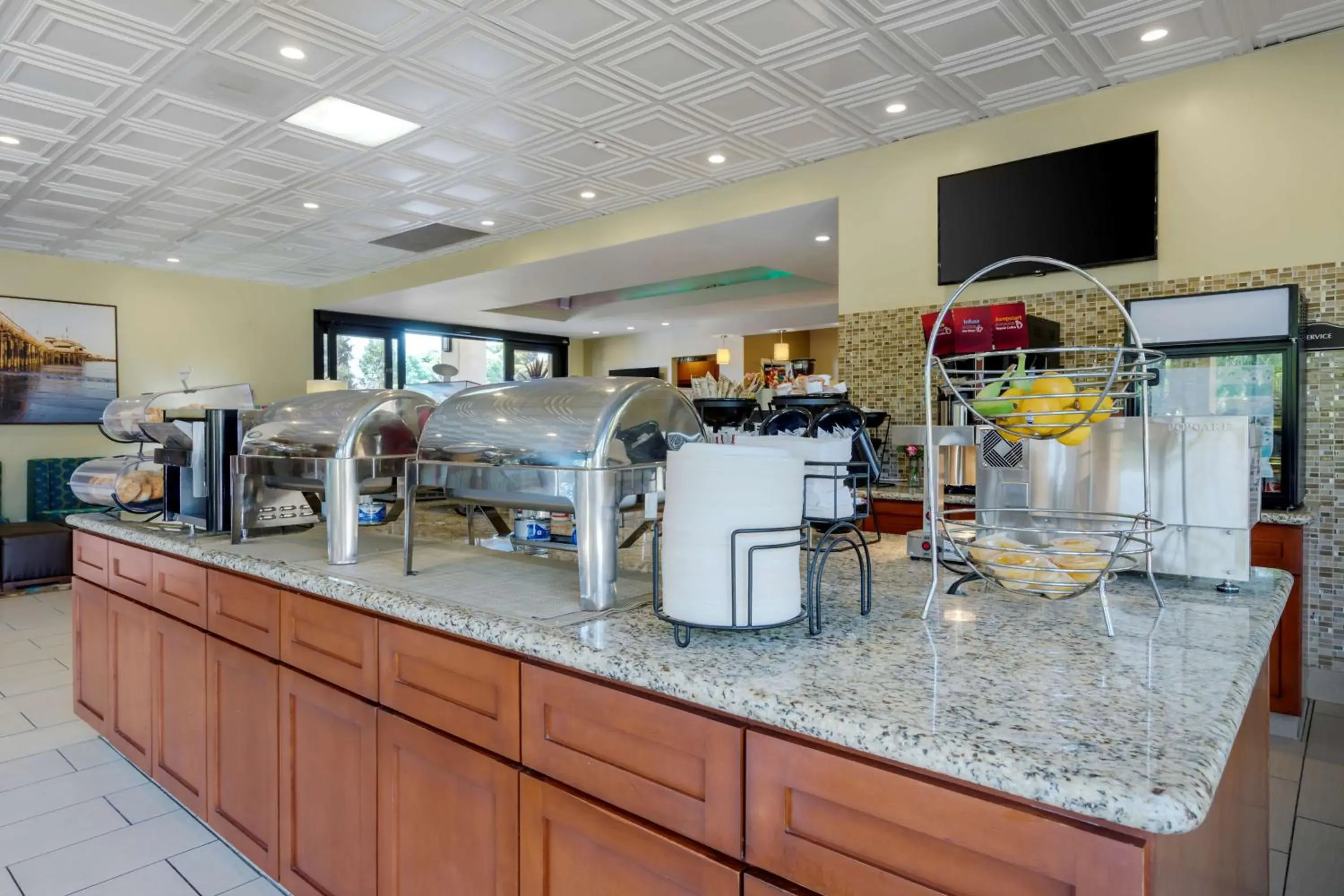 Breakfast in Best Western Plus South Coast Inn Breakfast in Best Western Plus South Coast Inn