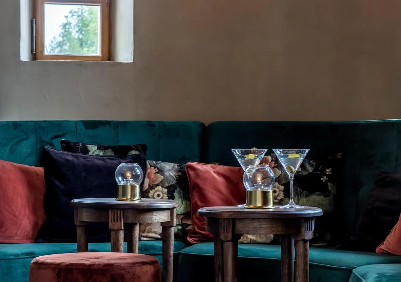 Lounge or bar in Langley Resort Napoléon Bonaparte