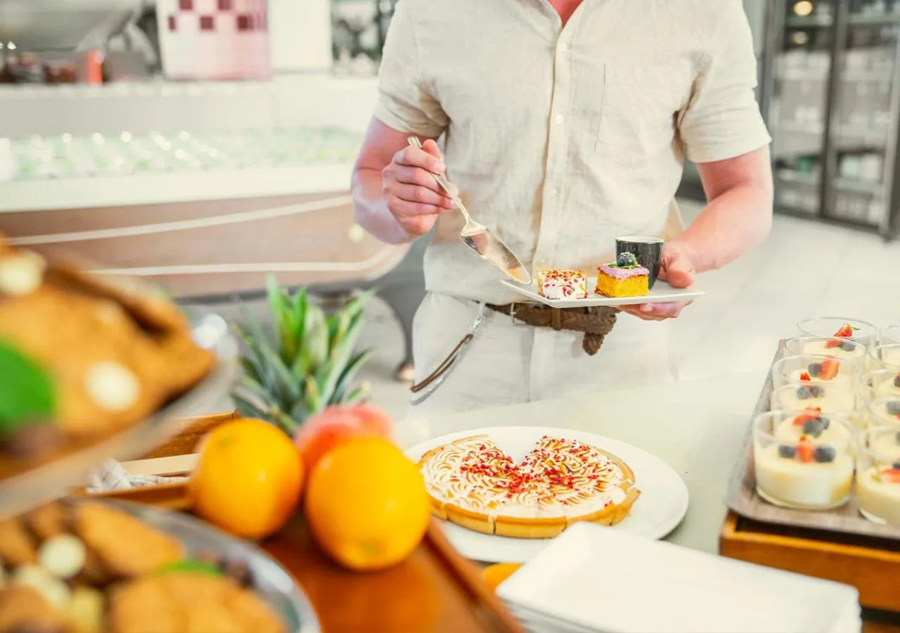 Food and drinks in Langley Resort Napoléon Bonaparte