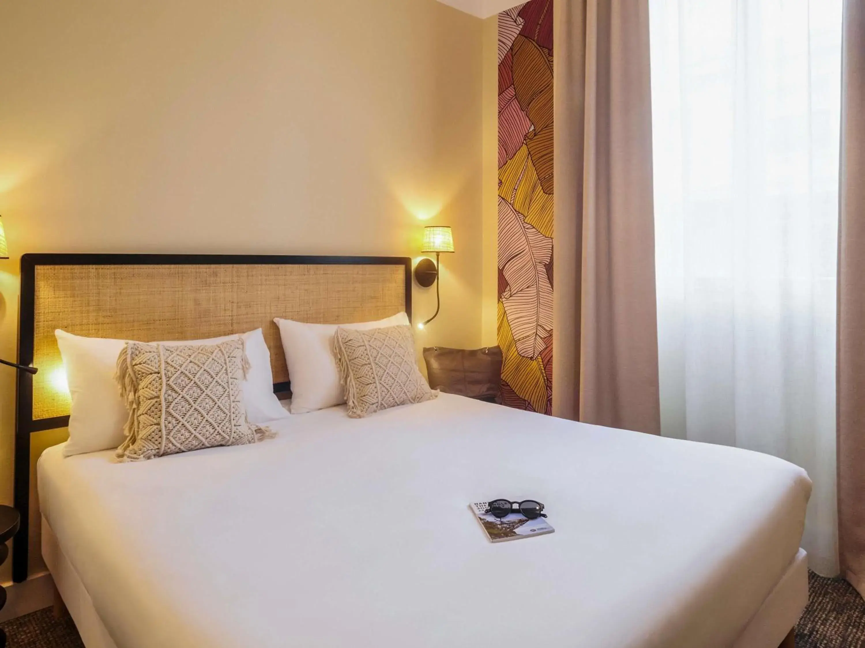 Bedroom, Bed in Ibis Styles Nantes Centre Place Graslin Bedroom, Bed in Ibis Styles Nantes Centre Place Graslin