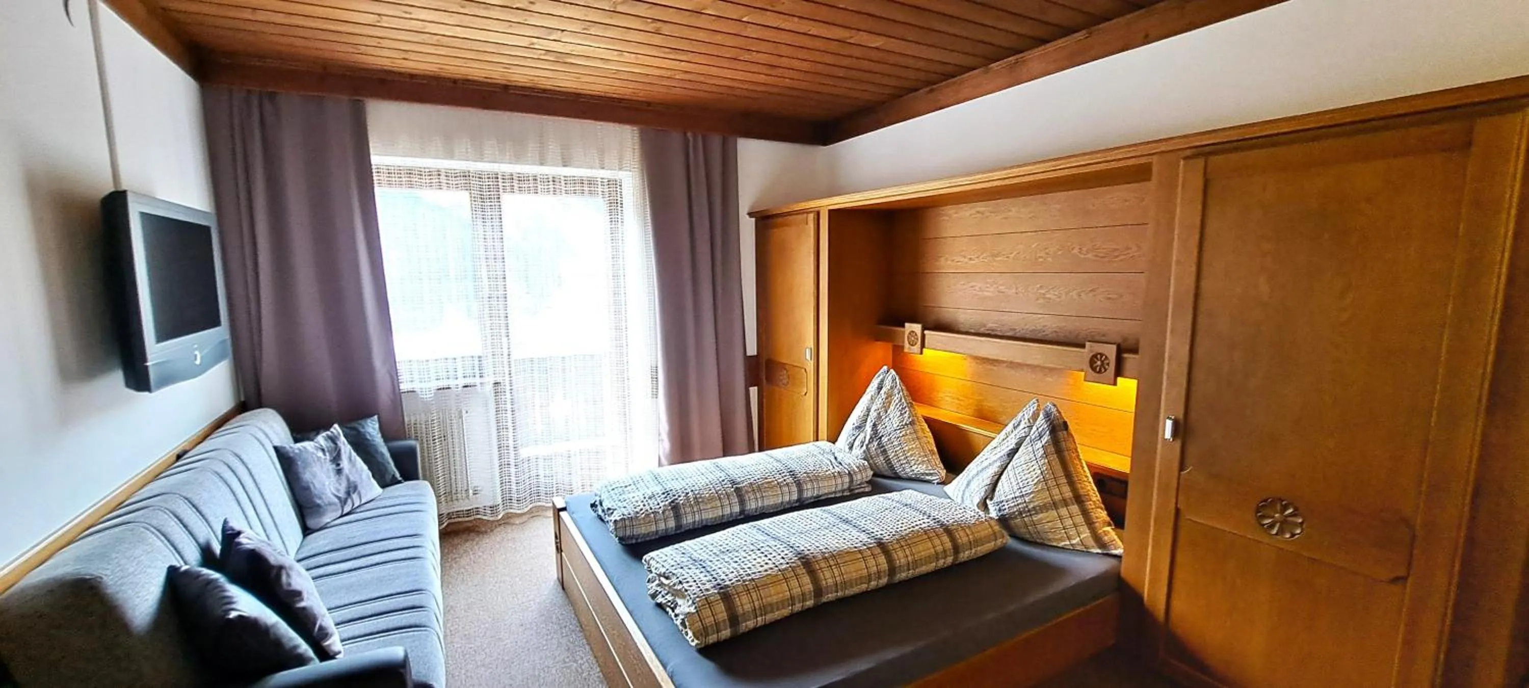 Bedroom, Bed in Appartements Moser
