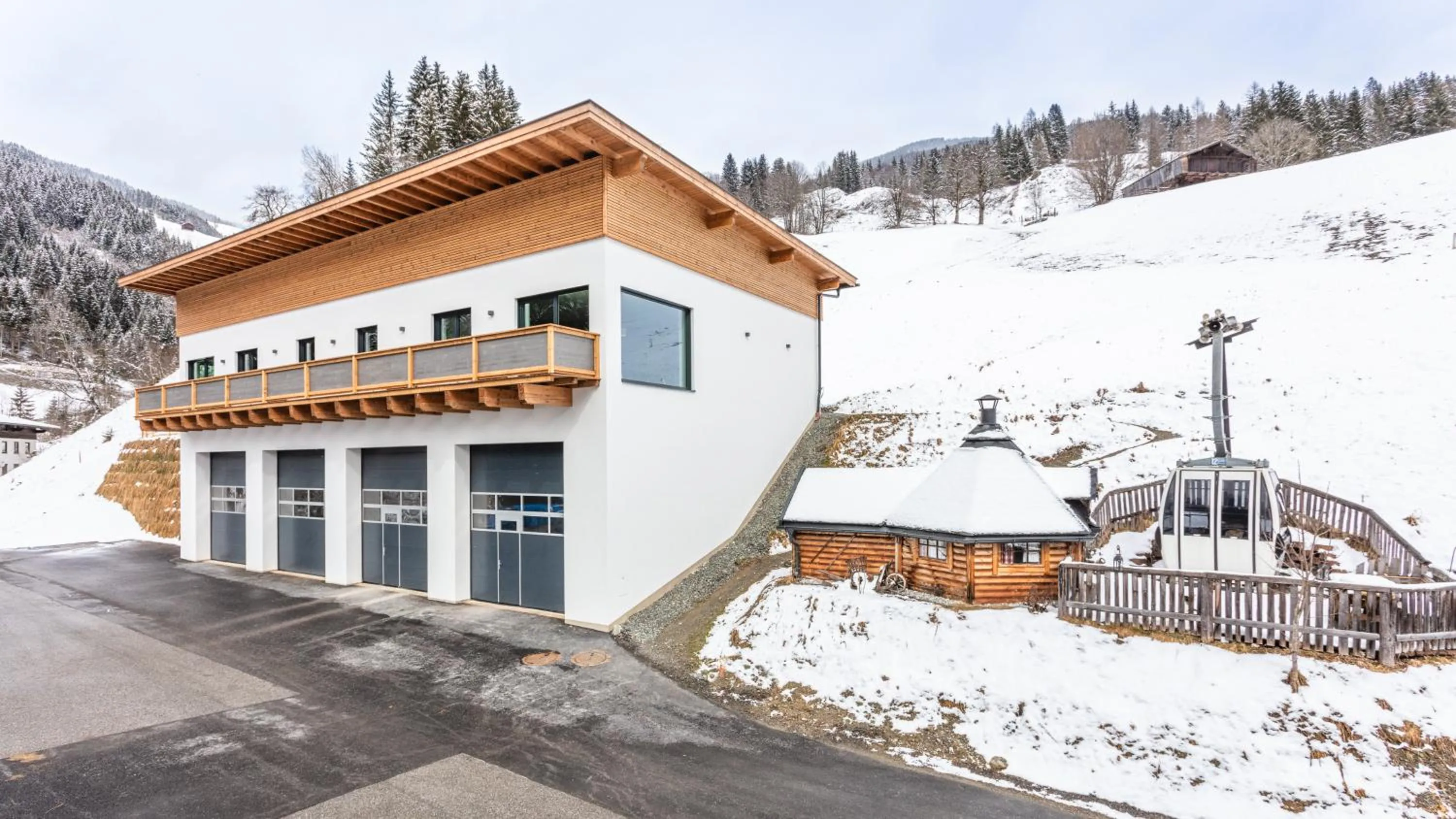 Property building in Appartements Moser