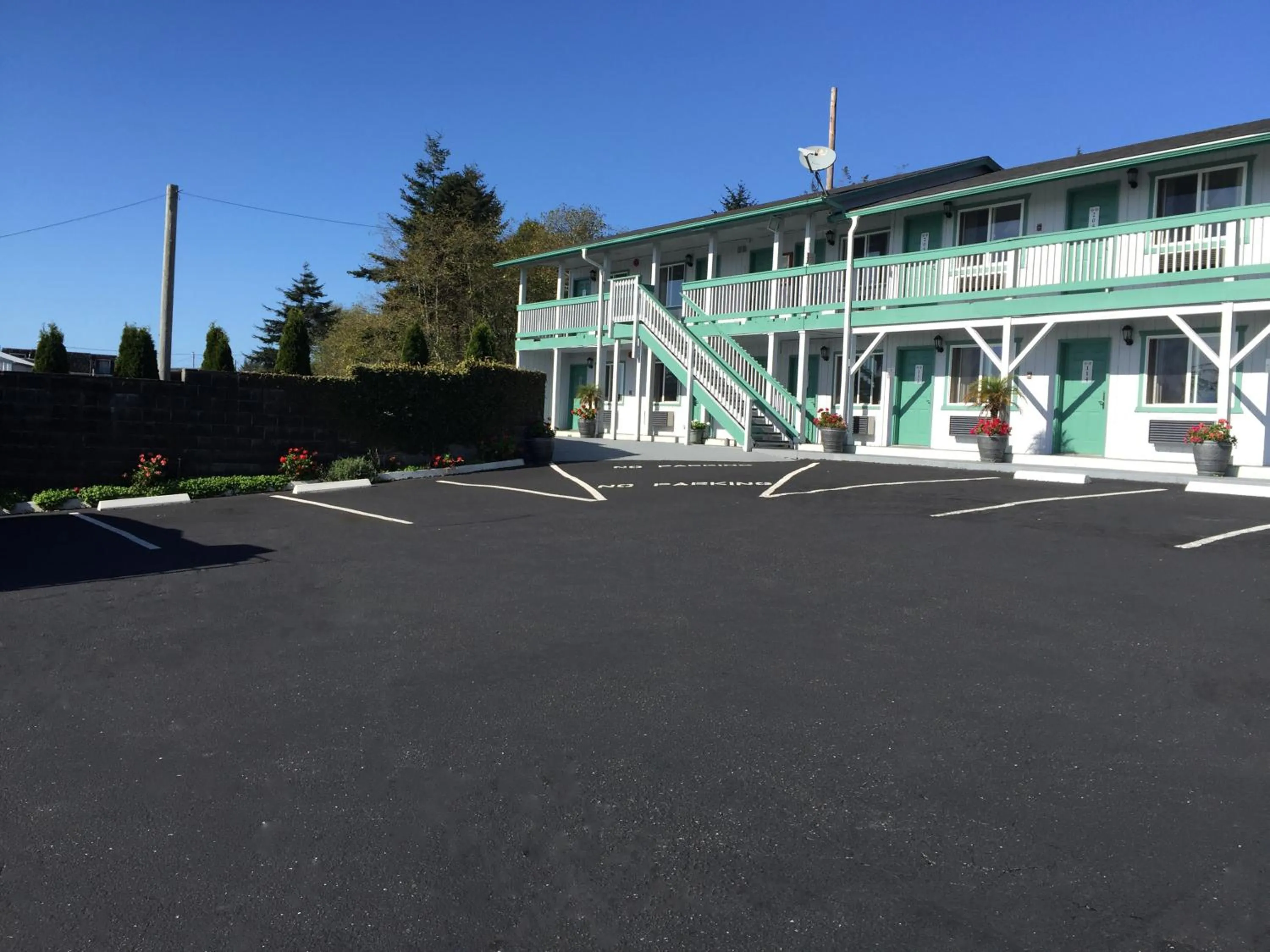 Property building in Westward Inn