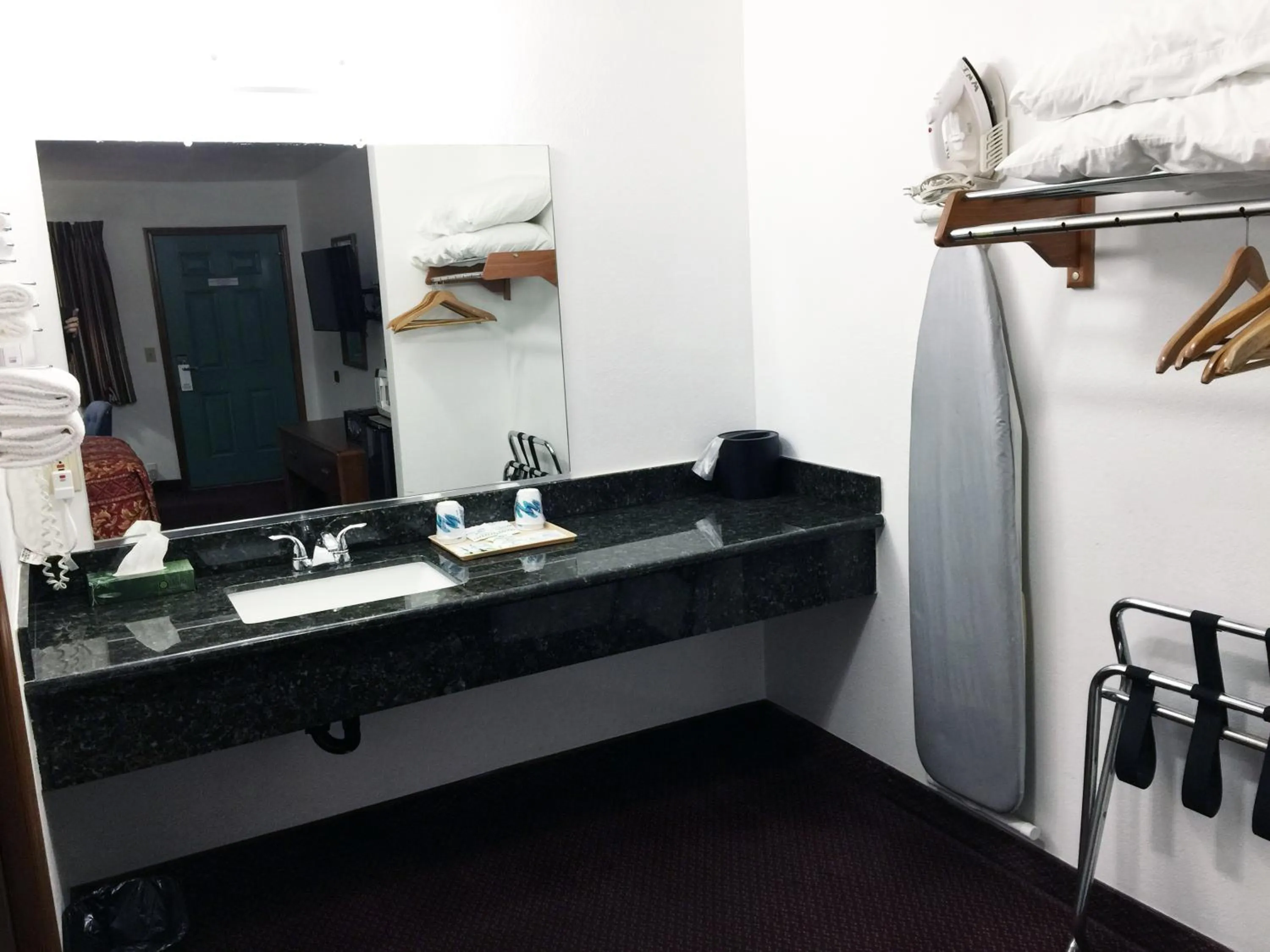 Bathroom in Westward Inn