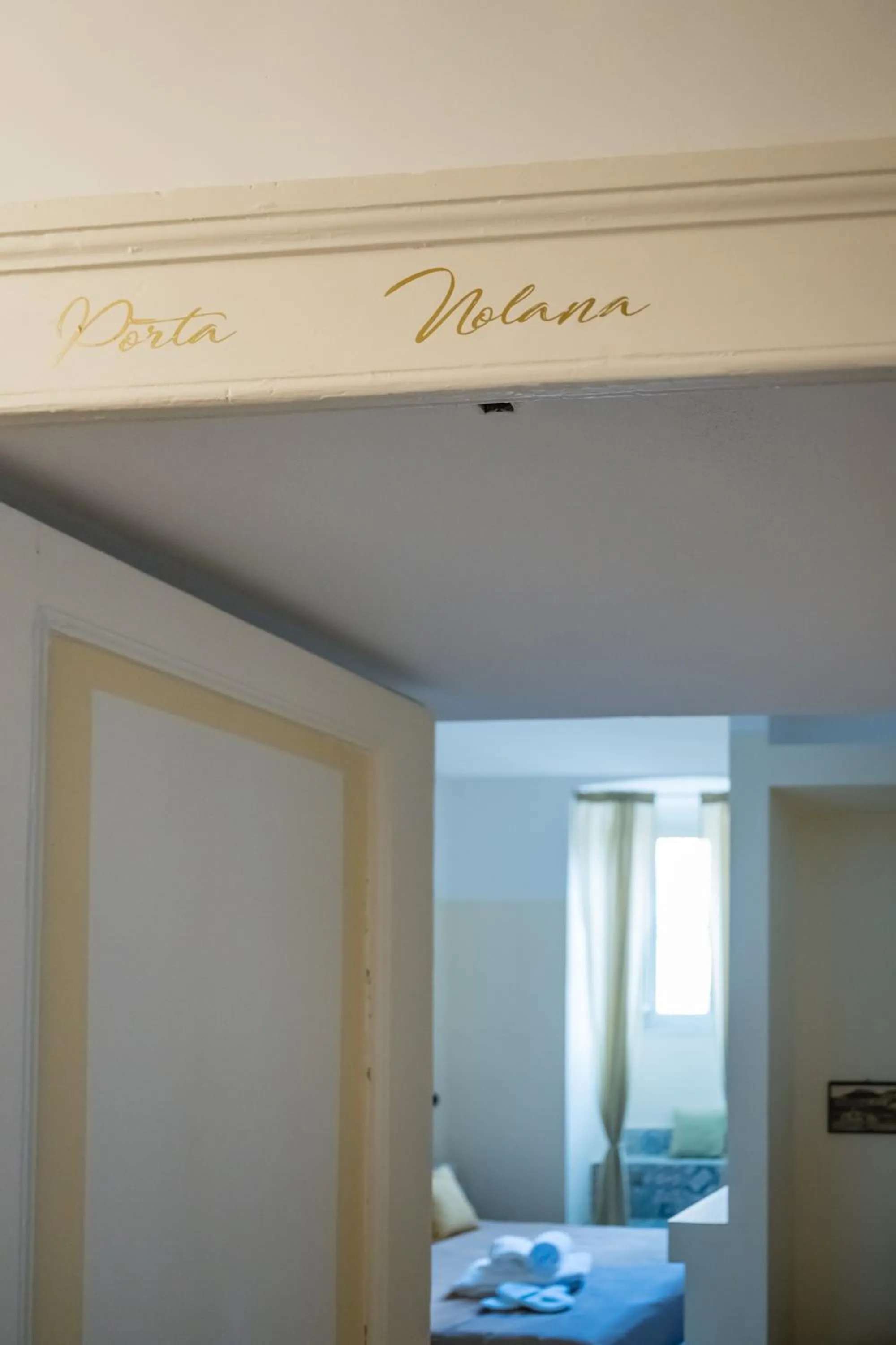Bedroom, Bed in Madì Rooms