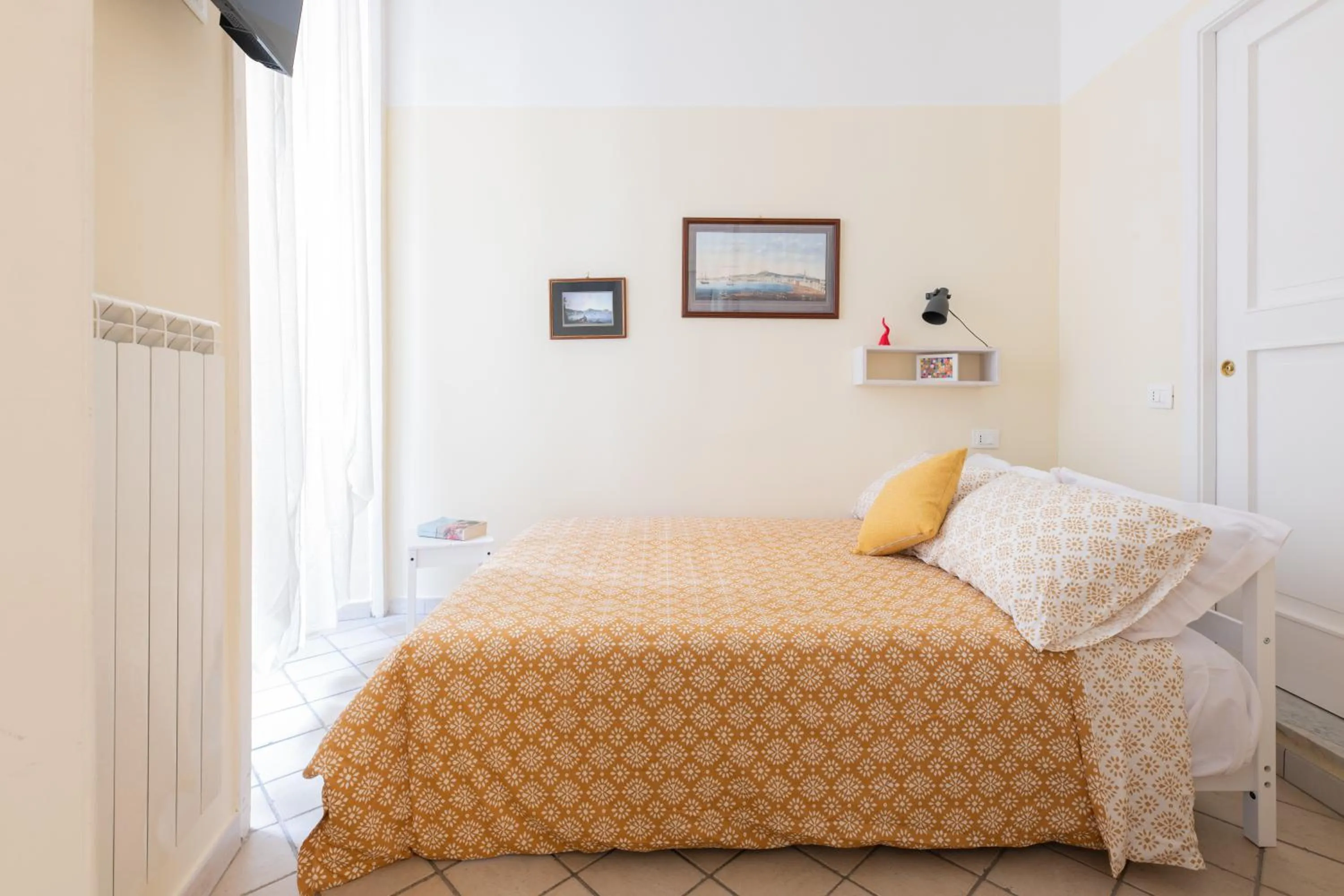 Photo of the whole room, Bed in Madì Rooms