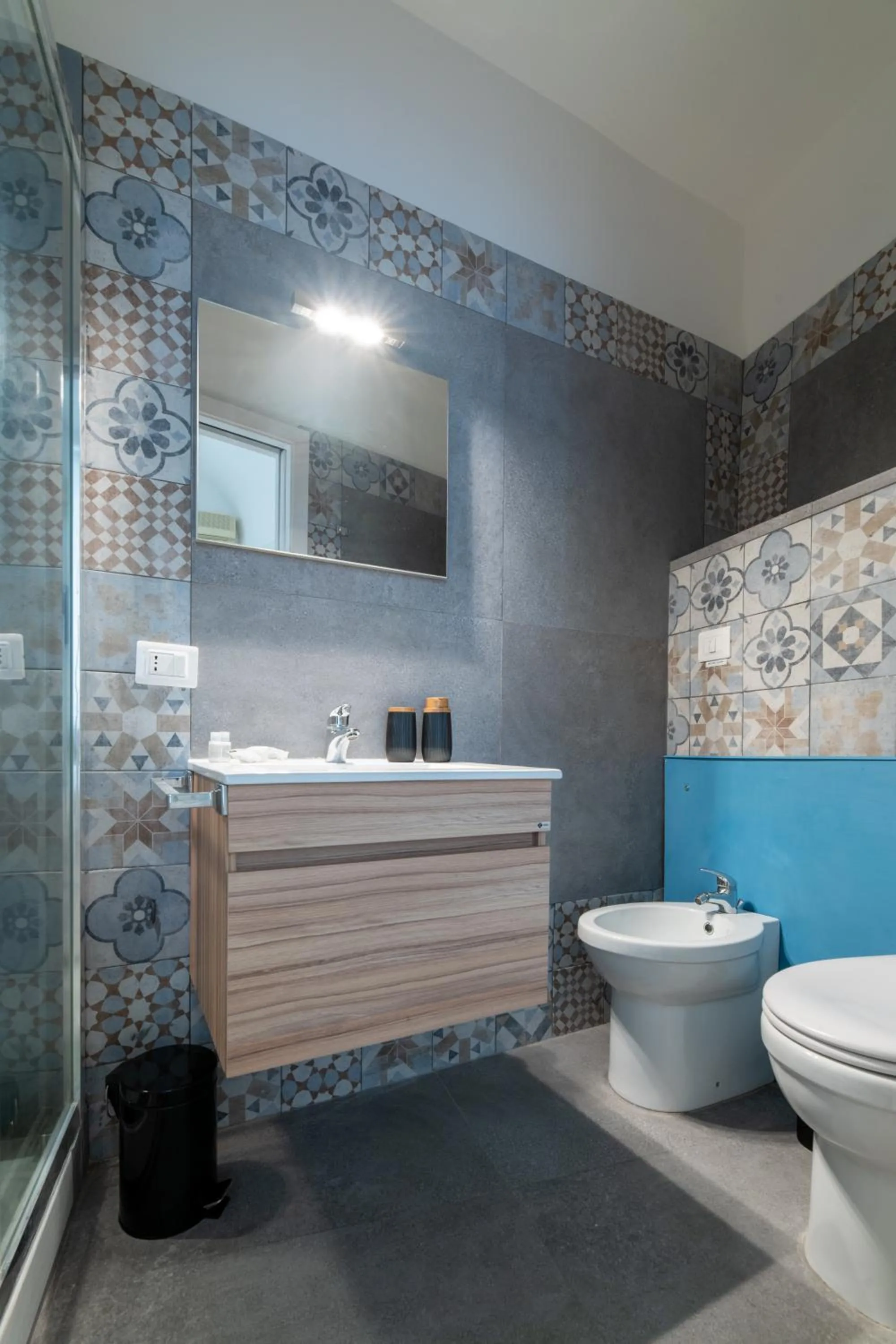 Toilet in Madì Rooms