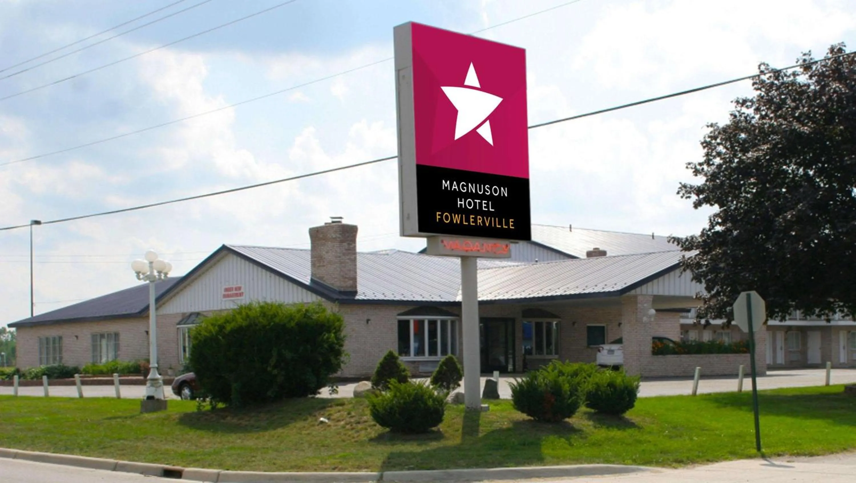 Property building in Magnuson Hotel Fowlerville