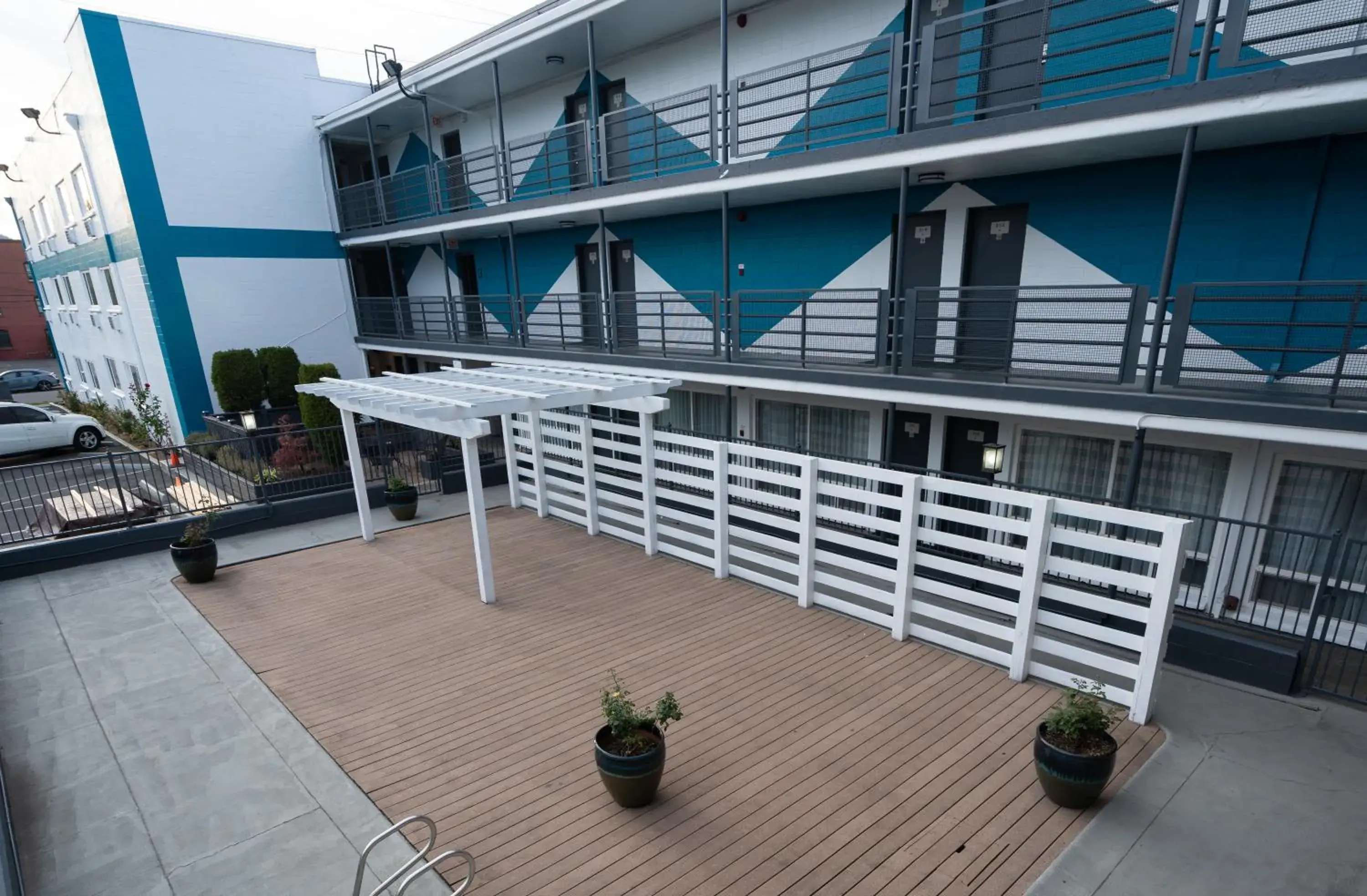 Property building in Eastside Lodge Property building in Eastside Lodge