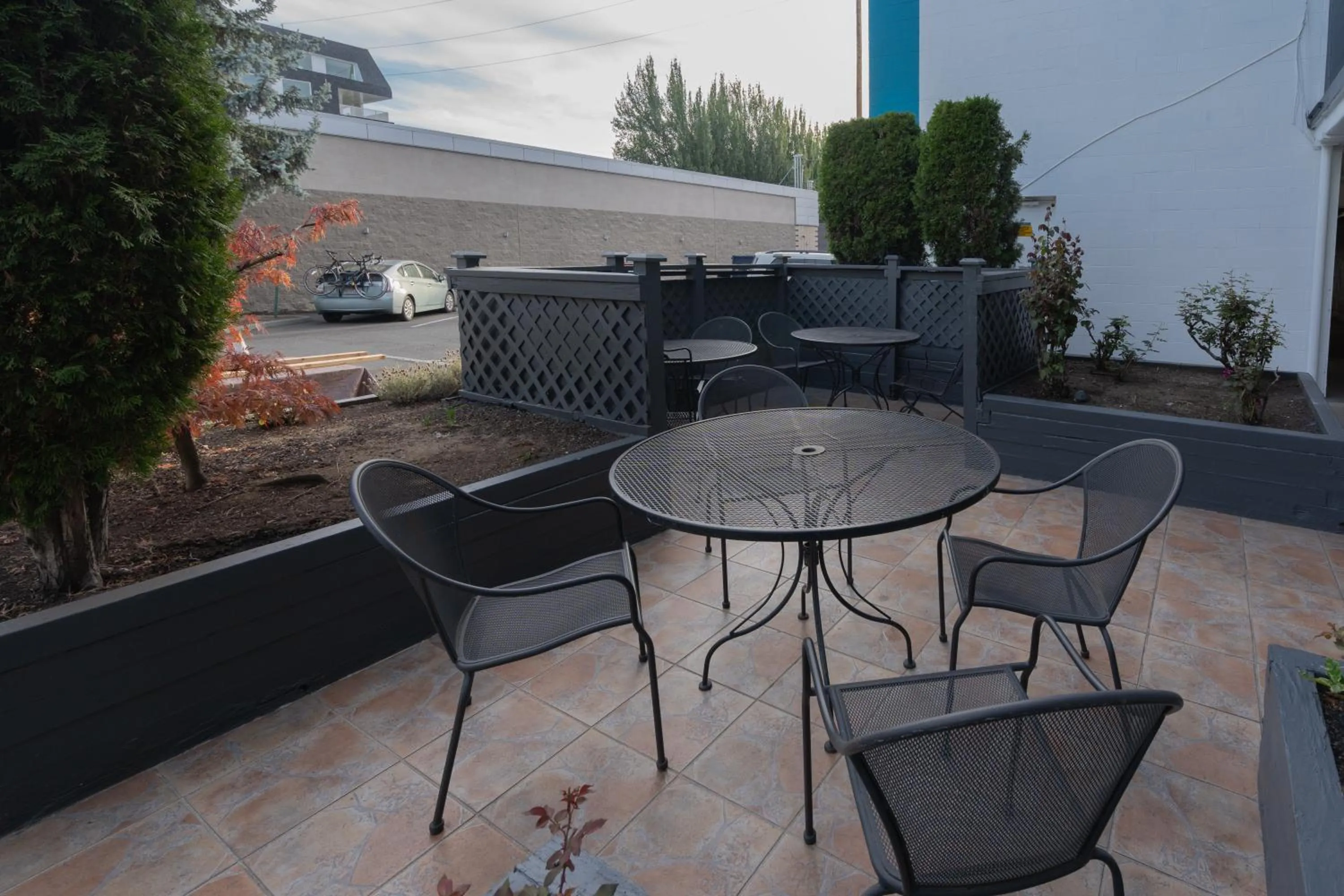 Property building in Eastside Lodge