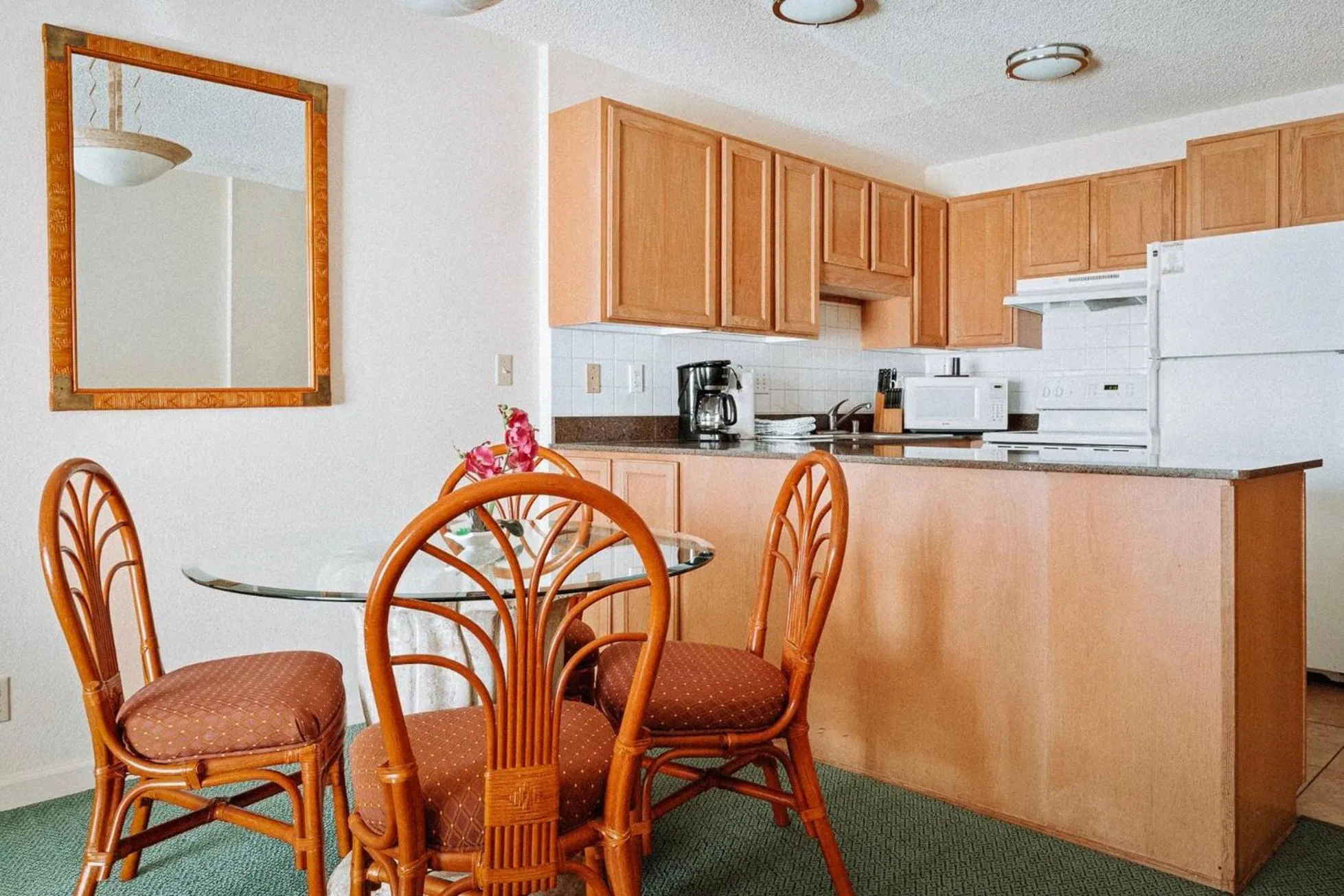 Photo of the whole room in Banyan Harbor Resort