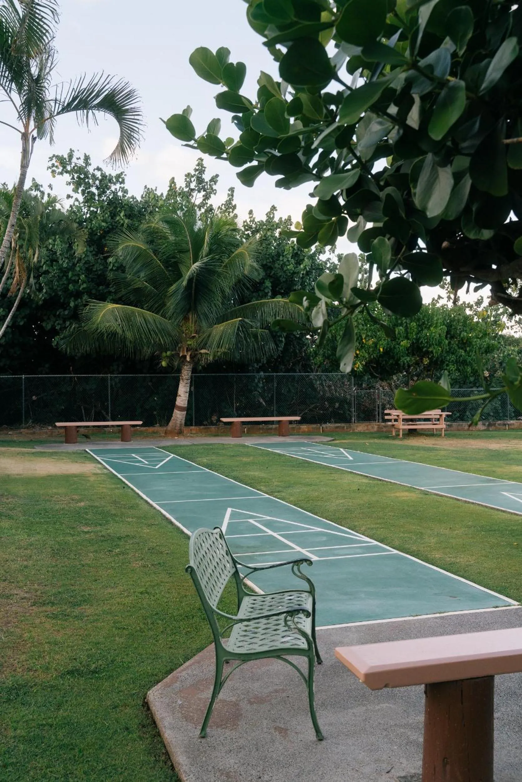 Photo of the whole room in Banyan Harbor Resort