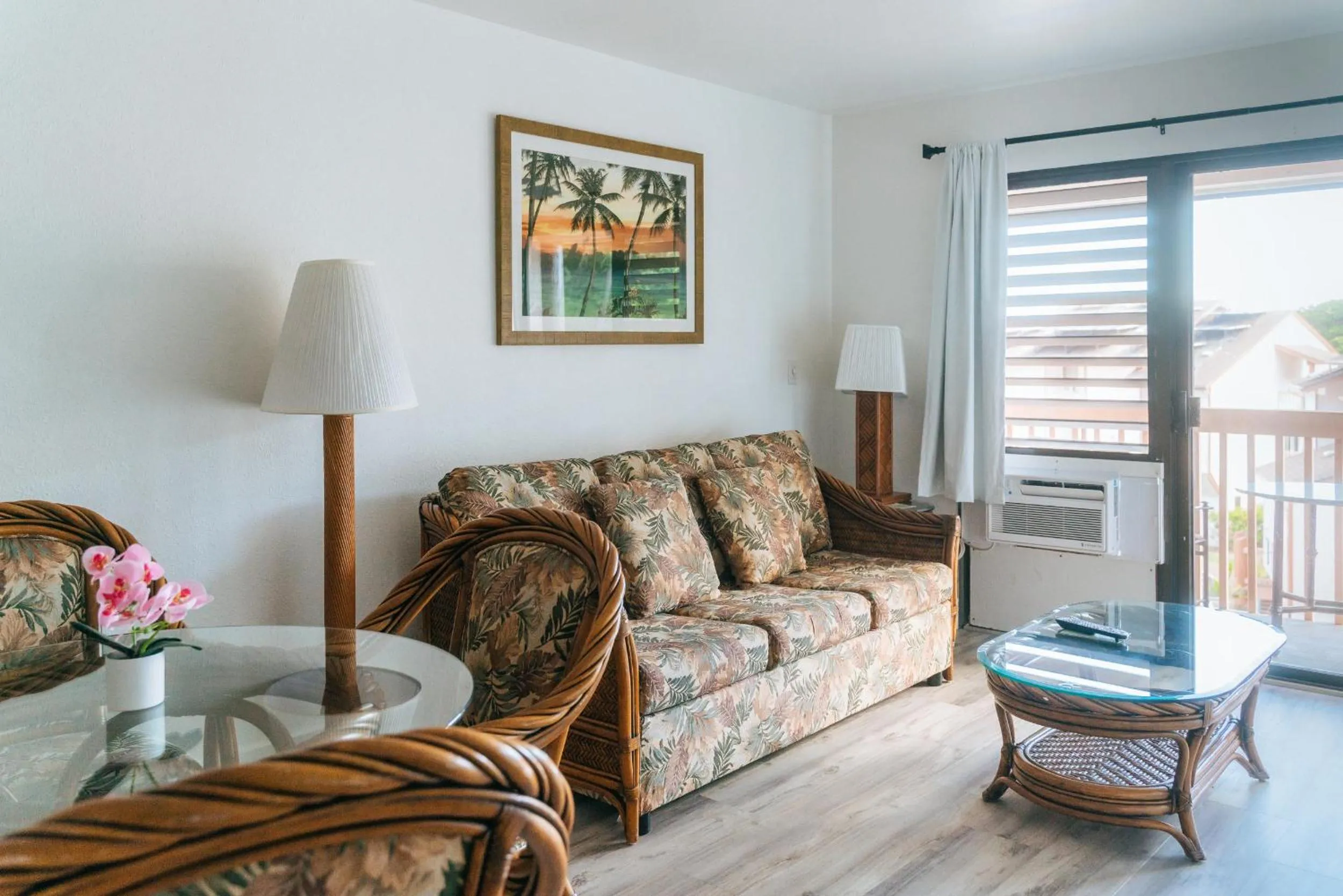 Photo of the whole room in Banyan Harbor Resort