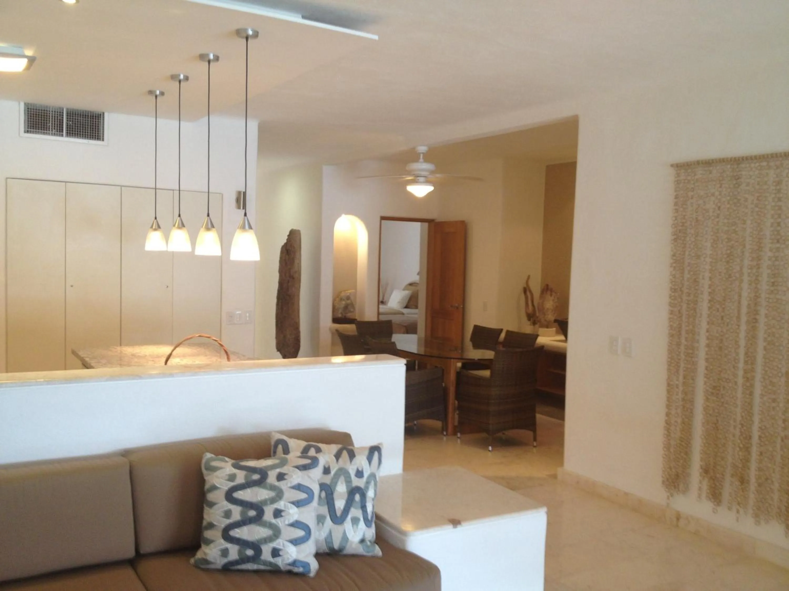 Living room, Bed in Las Villas Akumal