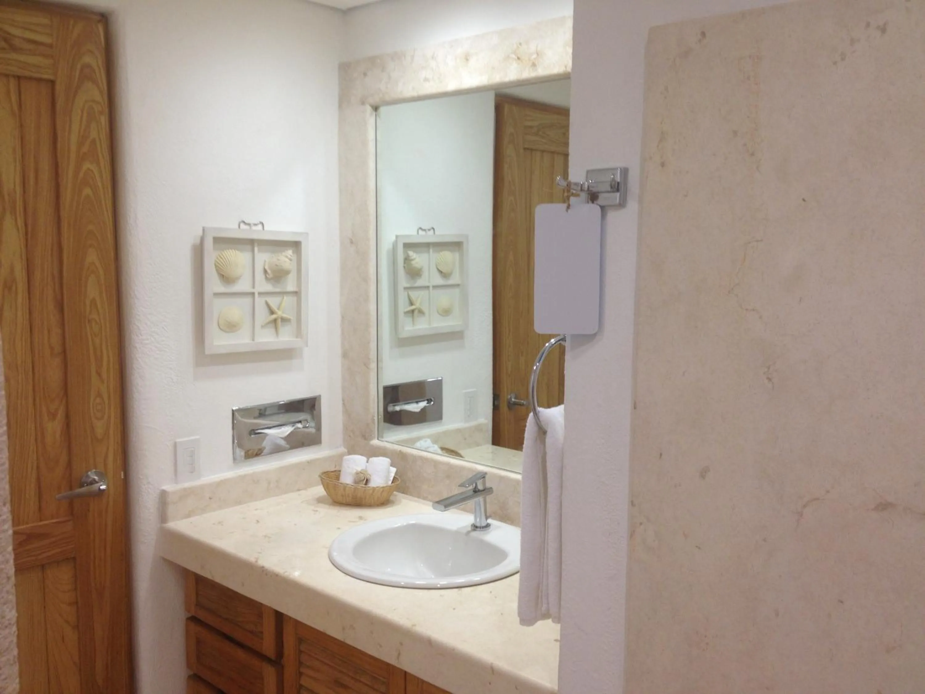 Bathroom in Las Villas Akumal