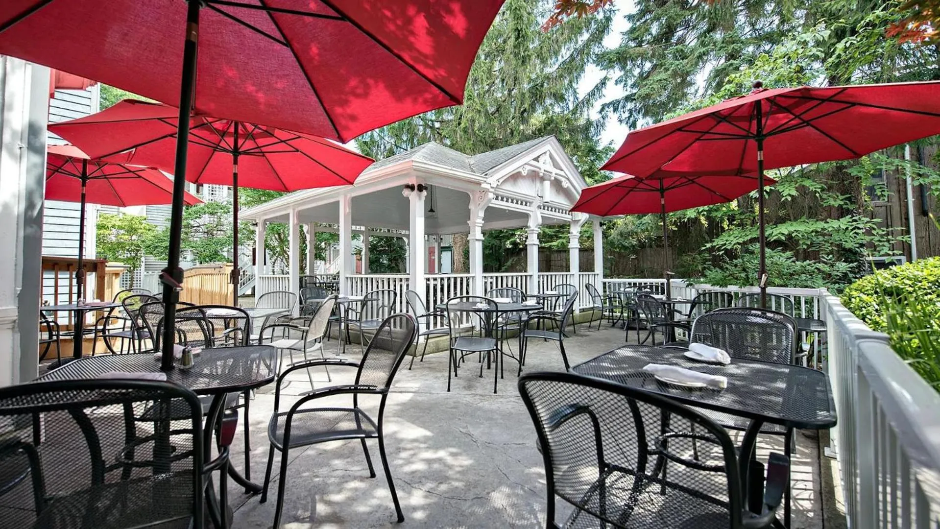 Restaurant/places to eat in Kettle Creek Inn