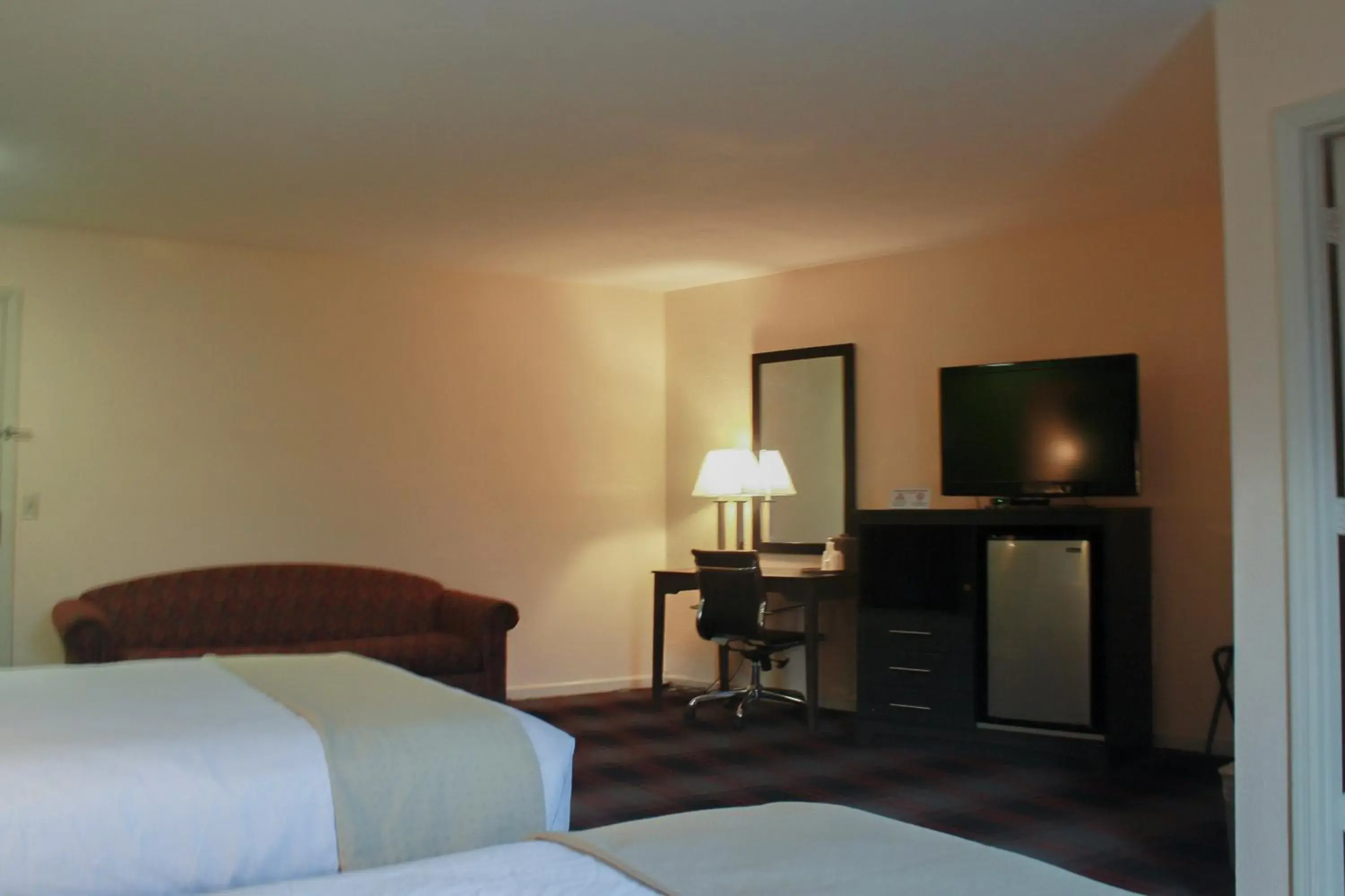 TV and multimedia, Bed in Mountain Valley Inn TV and multimedia, Bed in Mountain Valley Inn