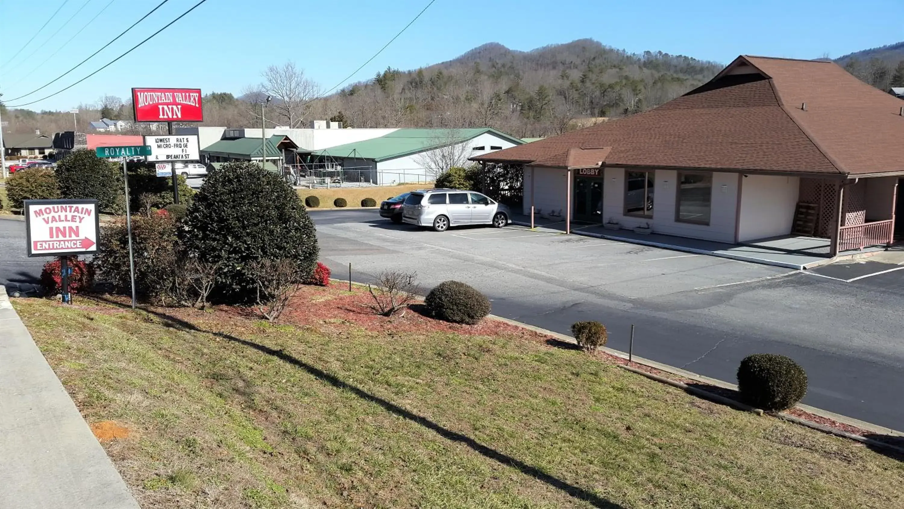 Property building in Mountain Valley Inn Property building in Mountain Valley Inn