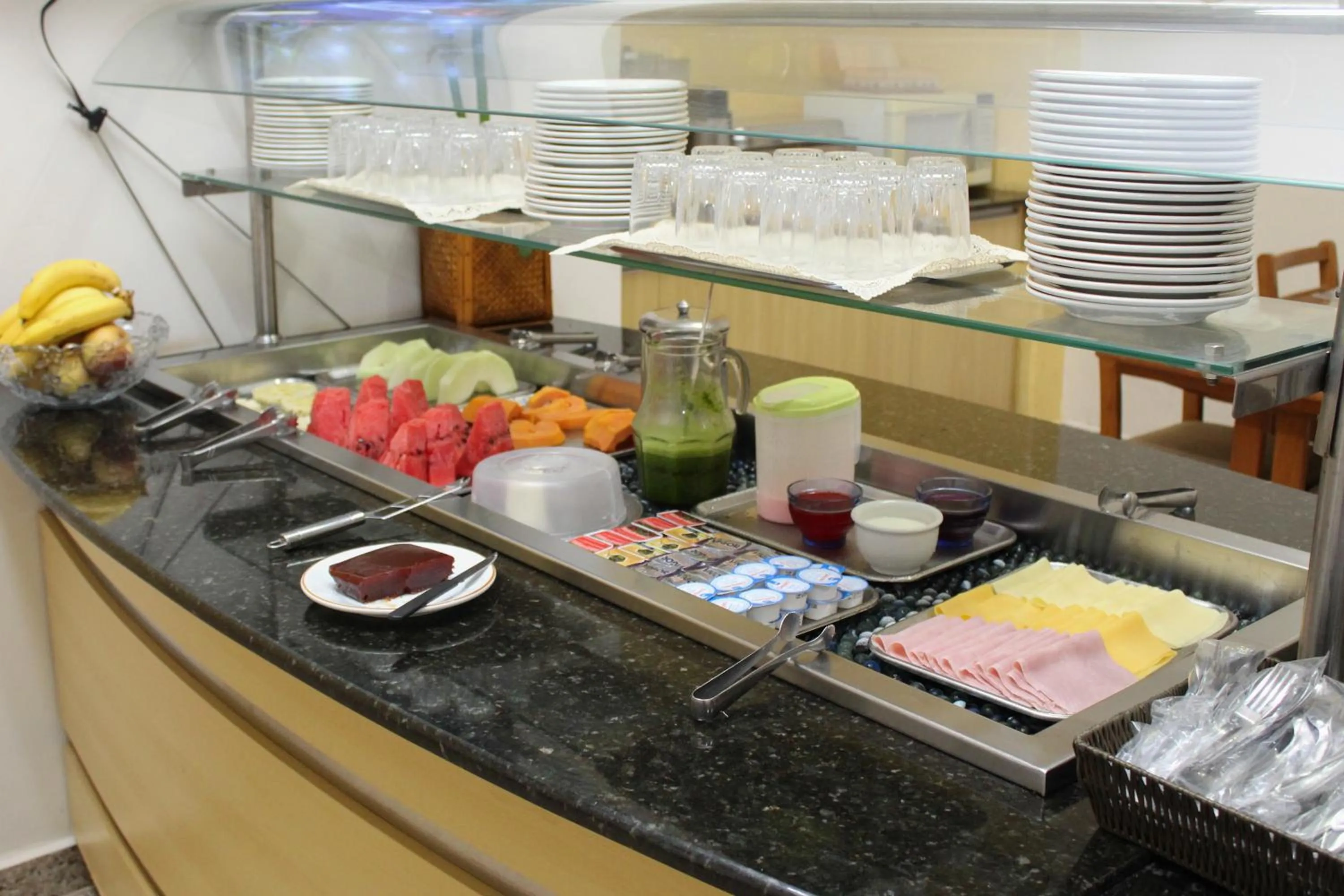 Breakfast in Ônix Hotel