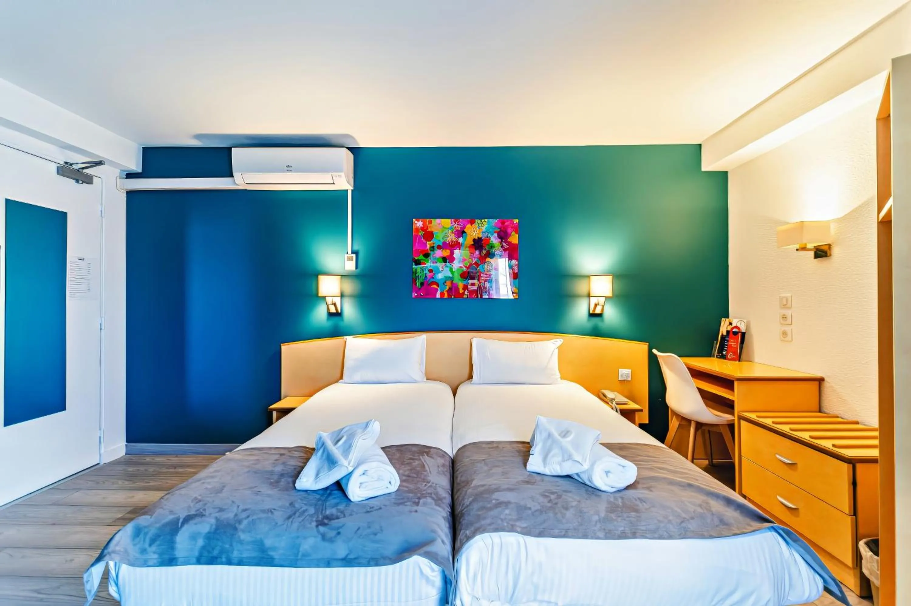 Bed in The Originals City, Hôtel Éclipse, Lyon Est