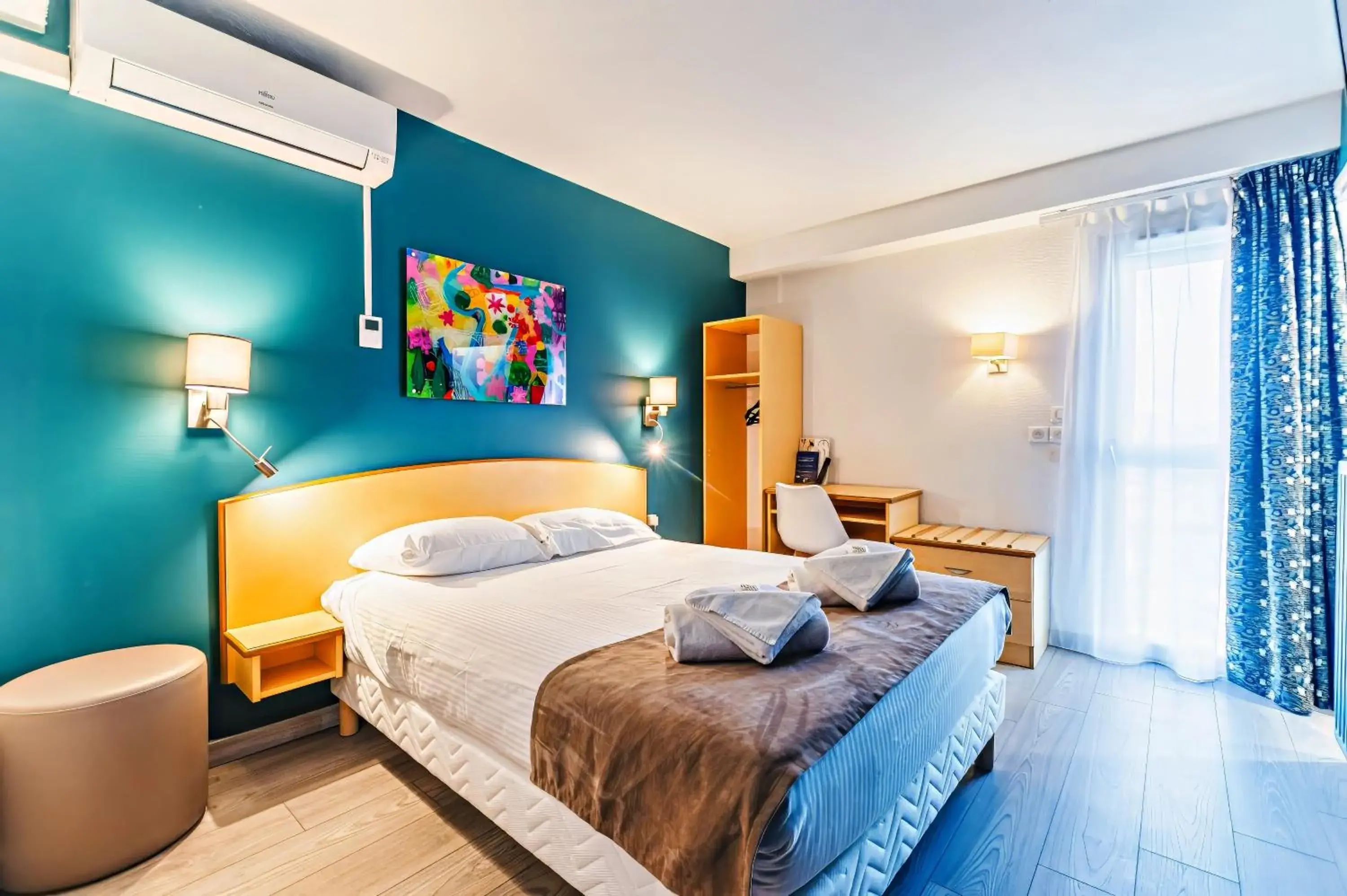 Bed in The Originals City, Hôtel Éclipse, Lyon Est Bed in The Originals City, Hôtel Éclipse, Lyon Est