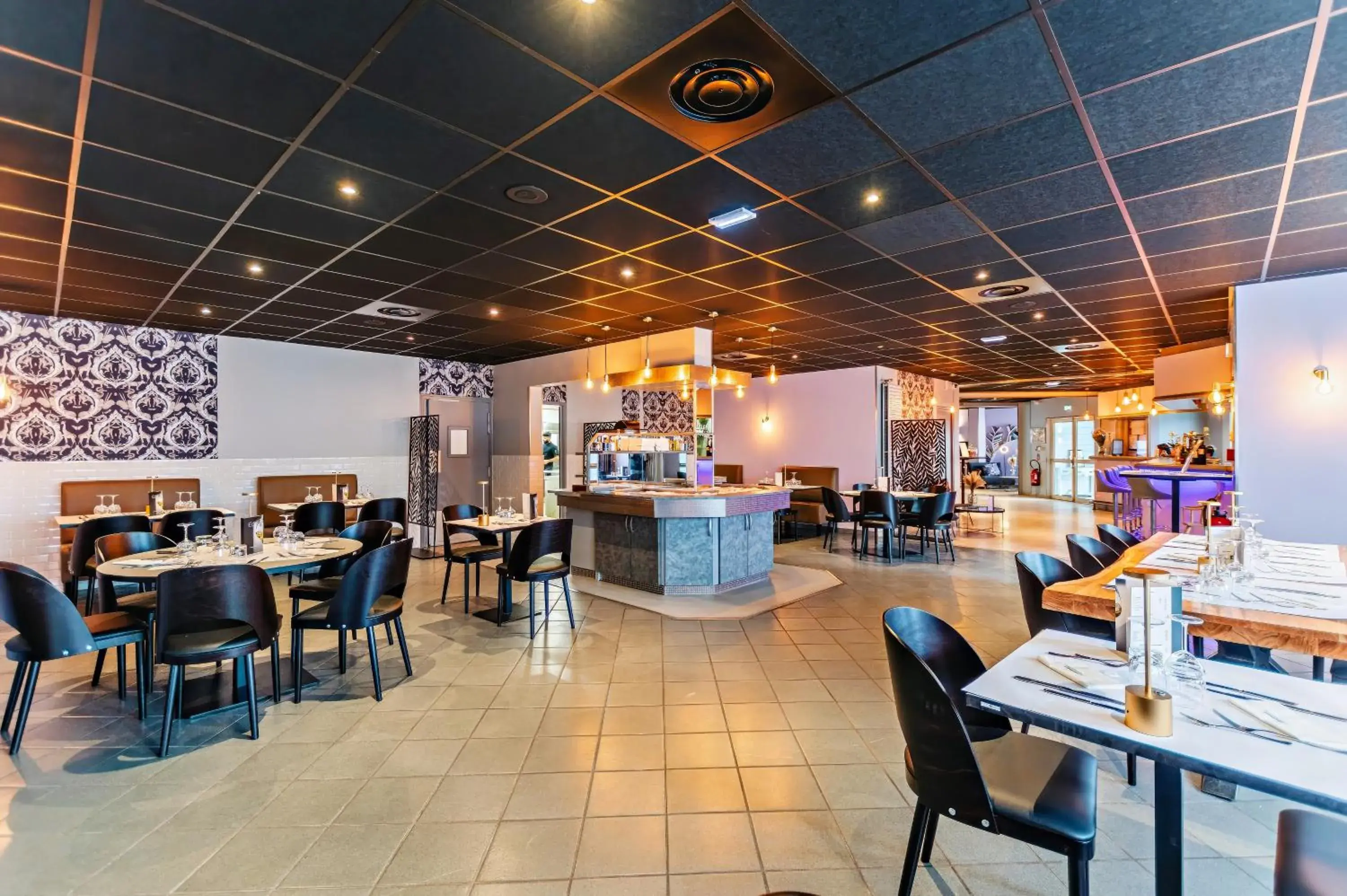 Restaurant/places to eat in The Originals City, Hôtel Éclipse, Lyon Est Restaurant/places to eat in The Originals City, Hôtel Éclipse, Lyon Est