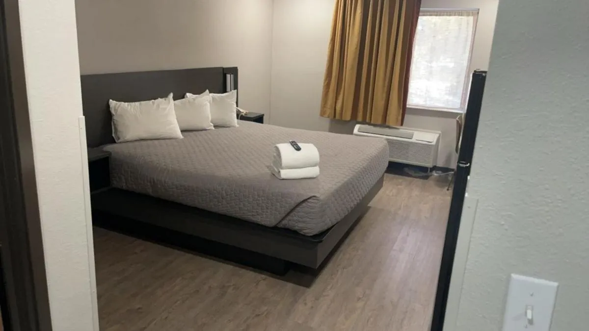 Bed in Pinetop Studio Suites