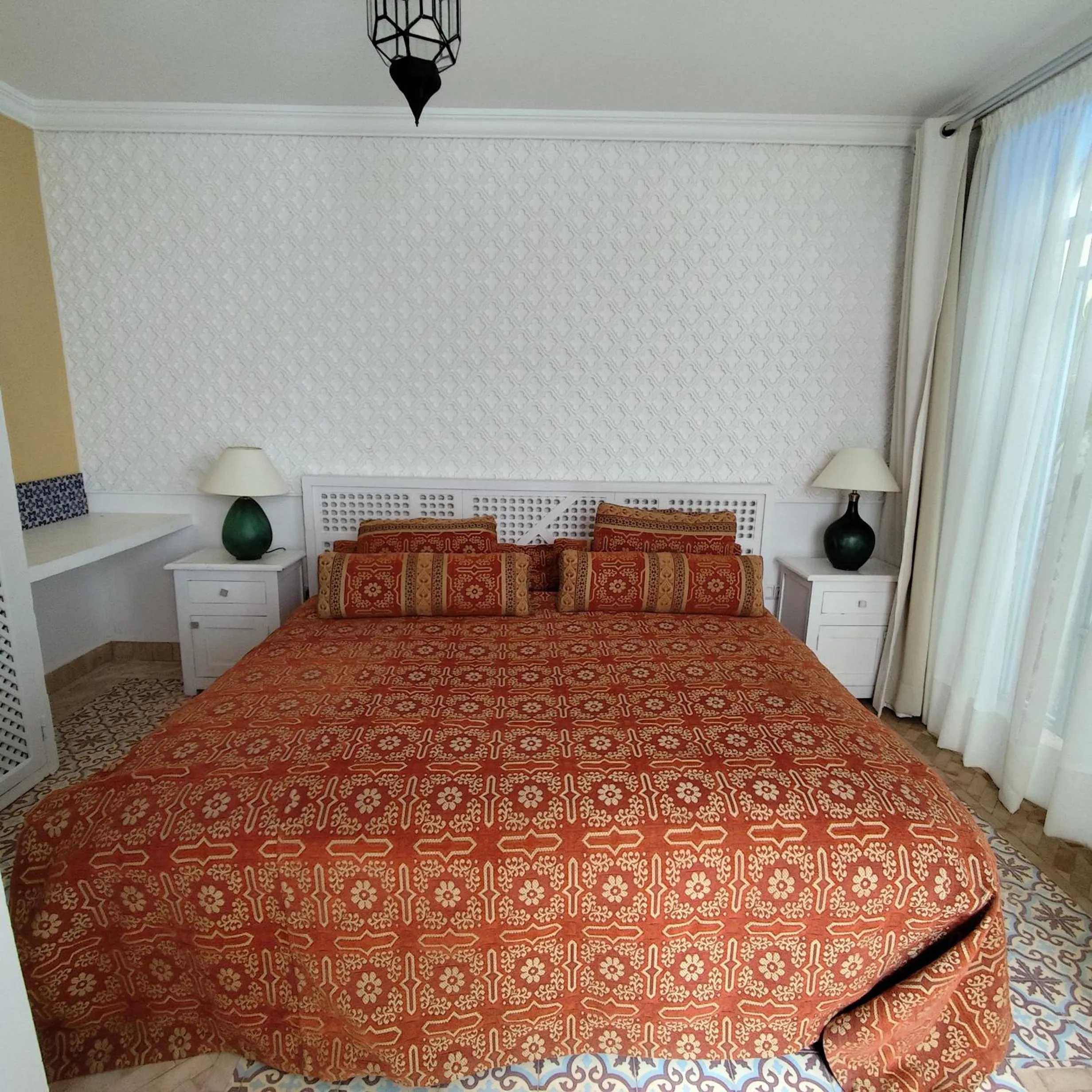 Bed in Riad Dar Saad - Hammam & Spa