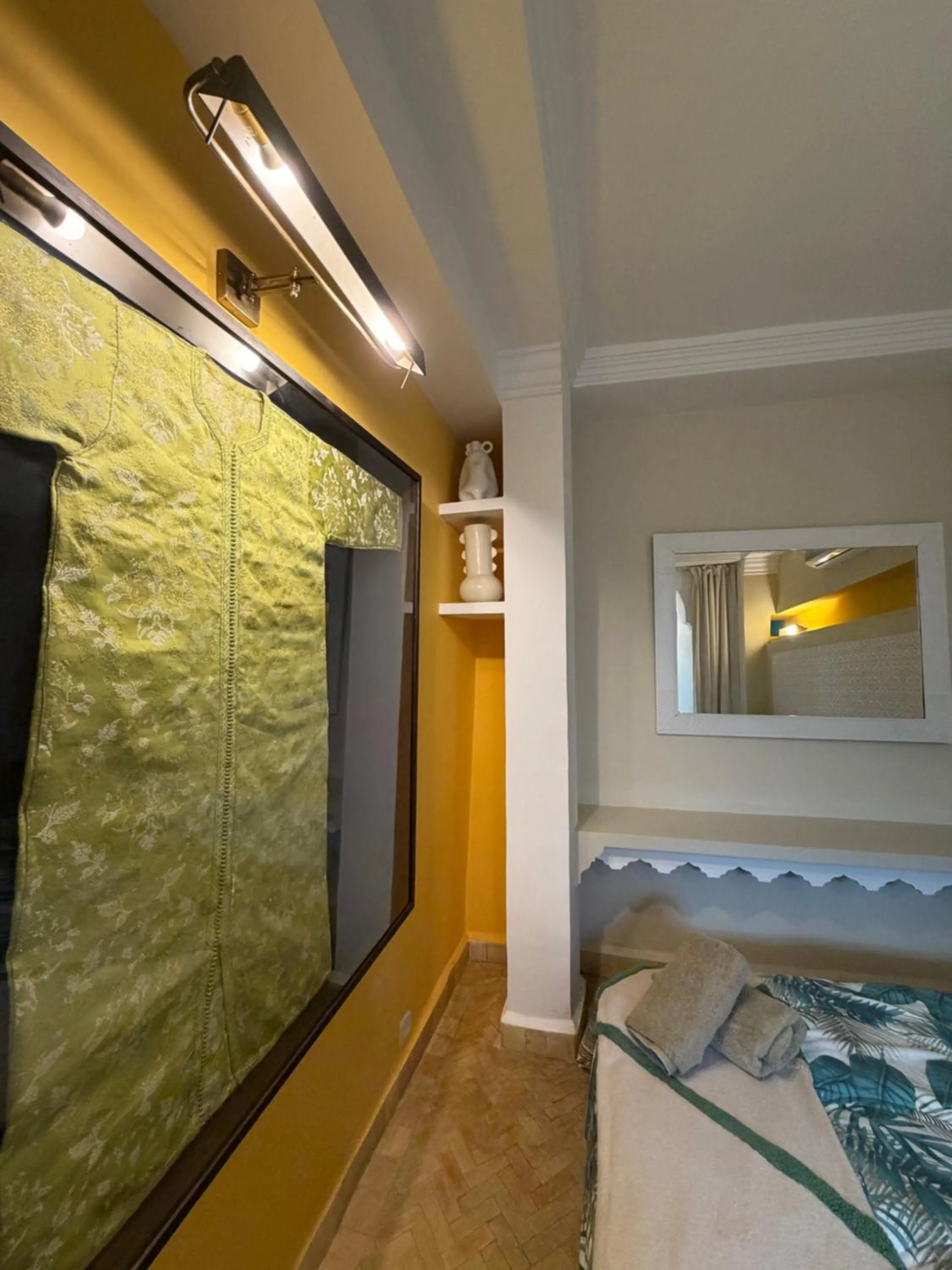 Bed in Riad Dar Saad - Hammam & Spa