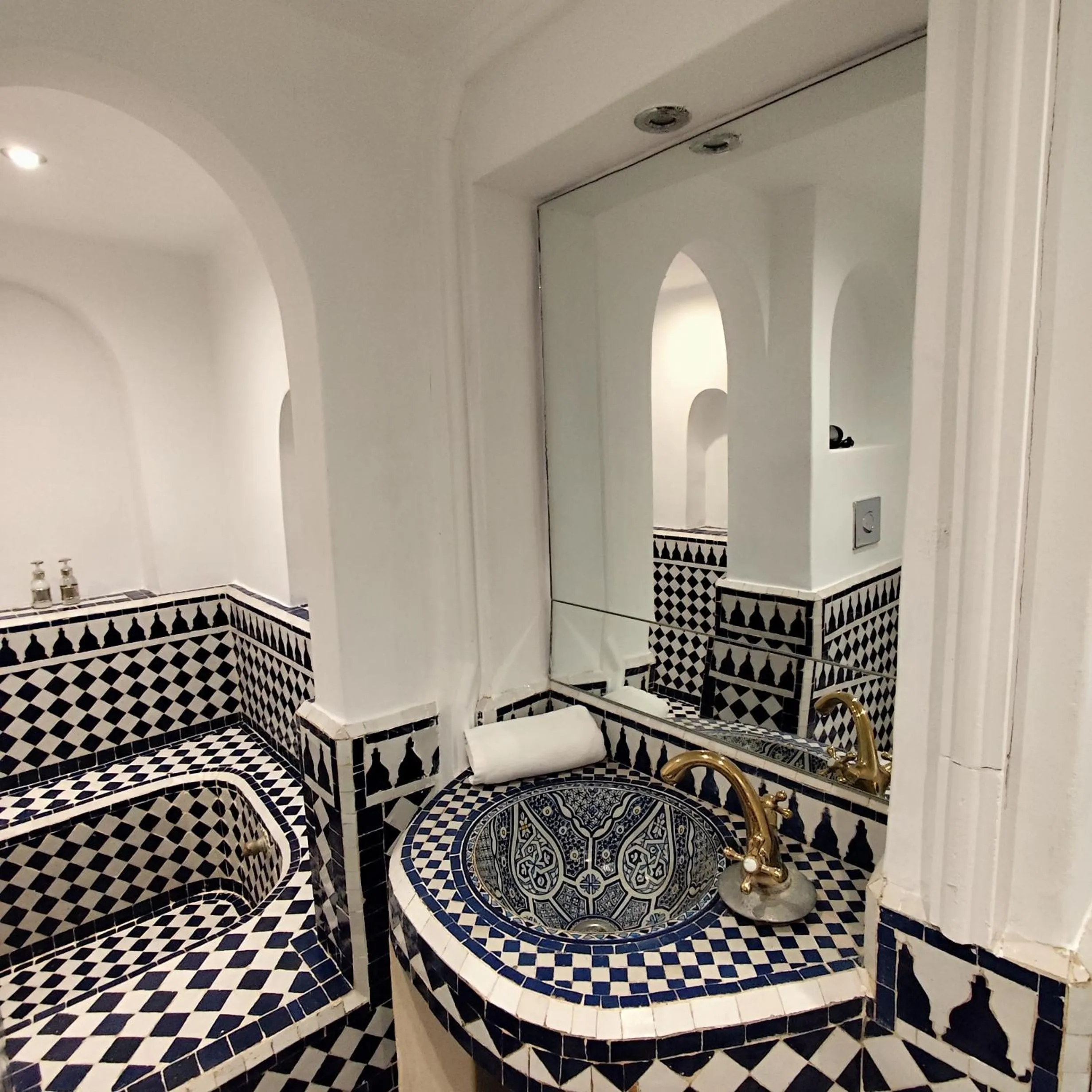 Bathroom in Riad Dar Saad - Hammam & Spa