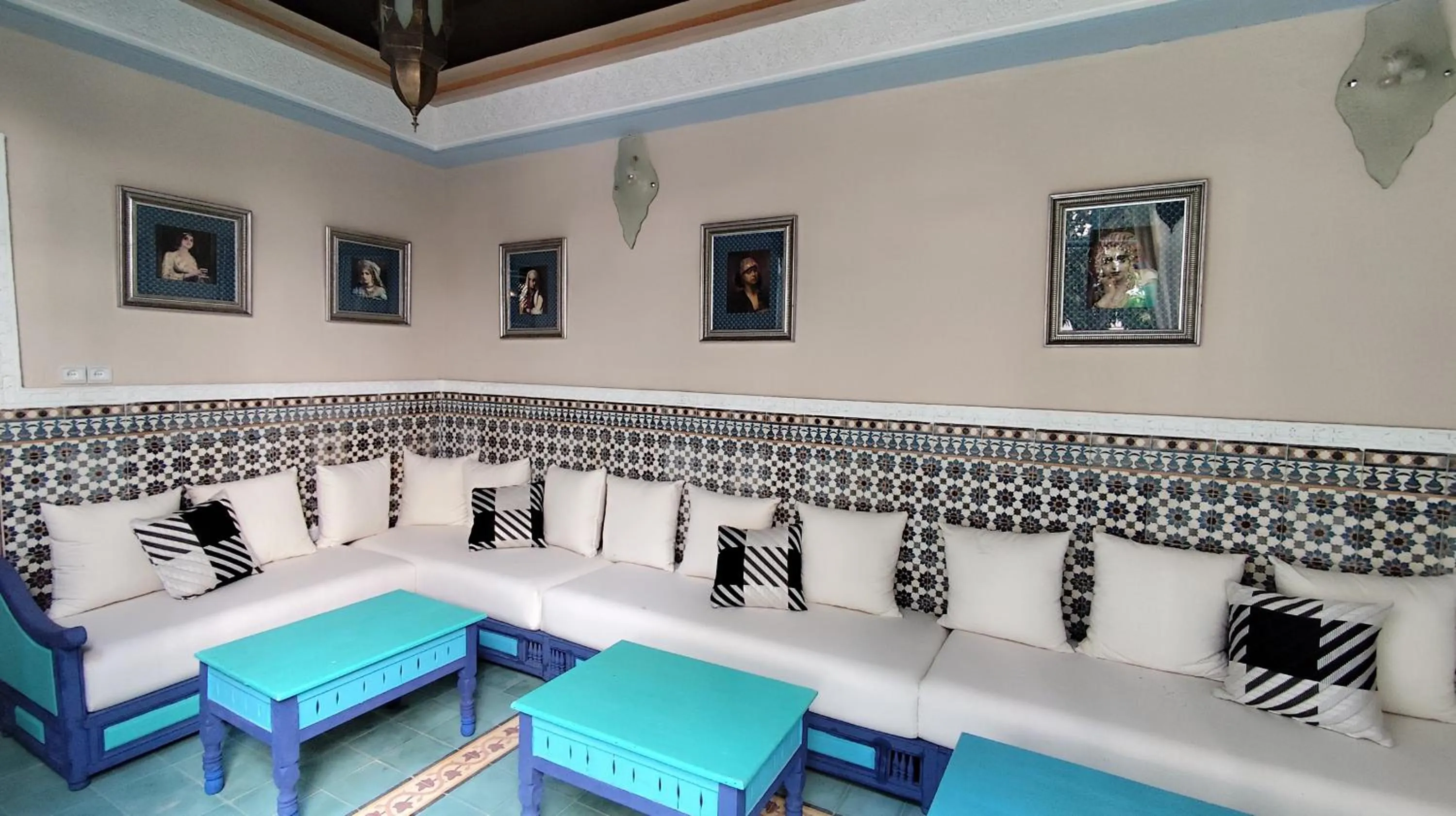 Lobby or reception in Riad Dar Saad - Hammam & Spa