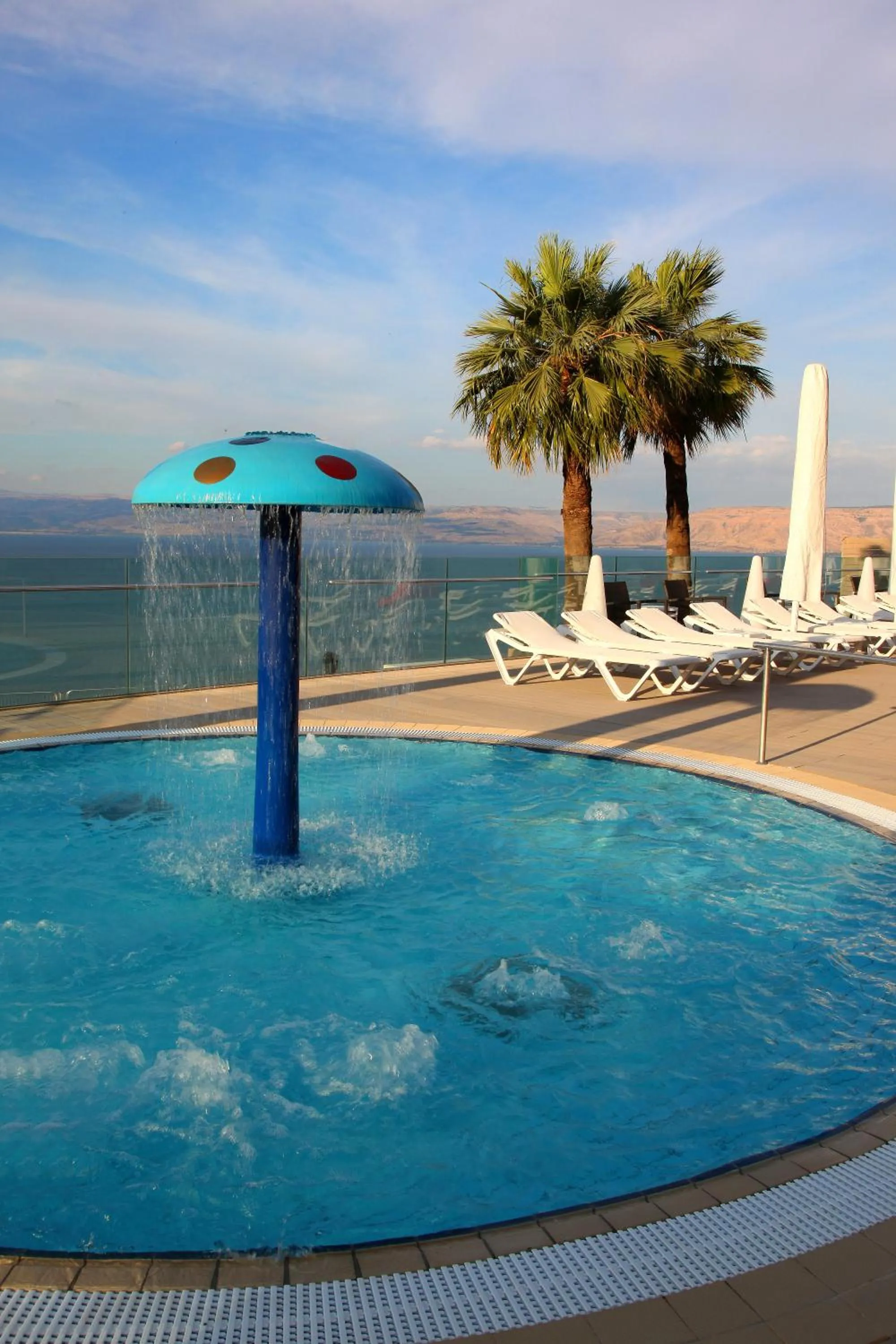 Swimming pool in Golan Hotel