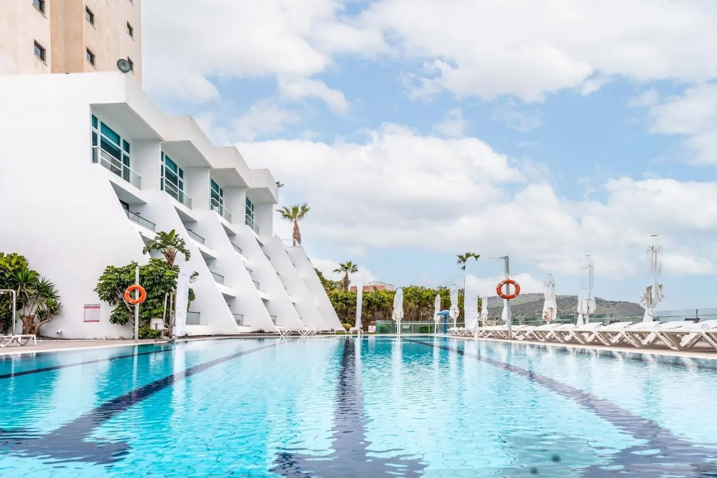 Swimming pool in Golan Hotel