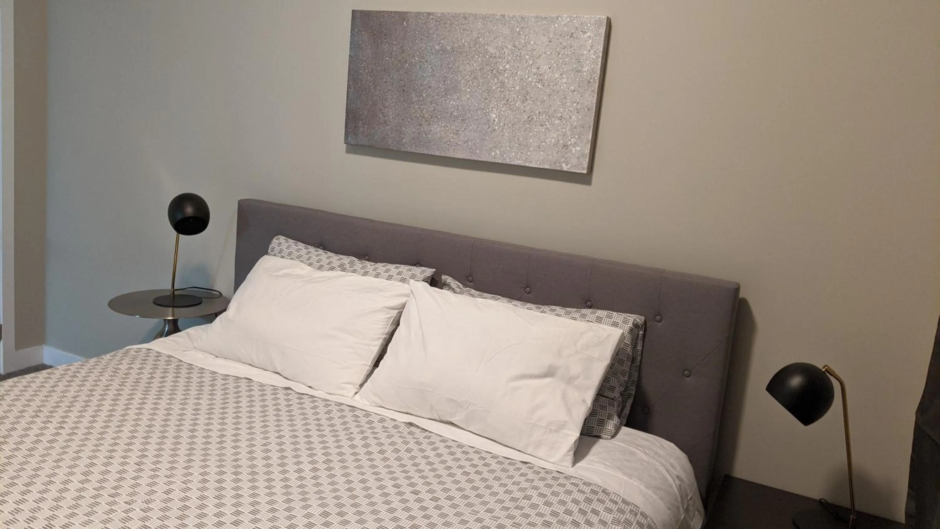 Bed in Boardwalk Homes - Executive Guest Rooms & Townhomes