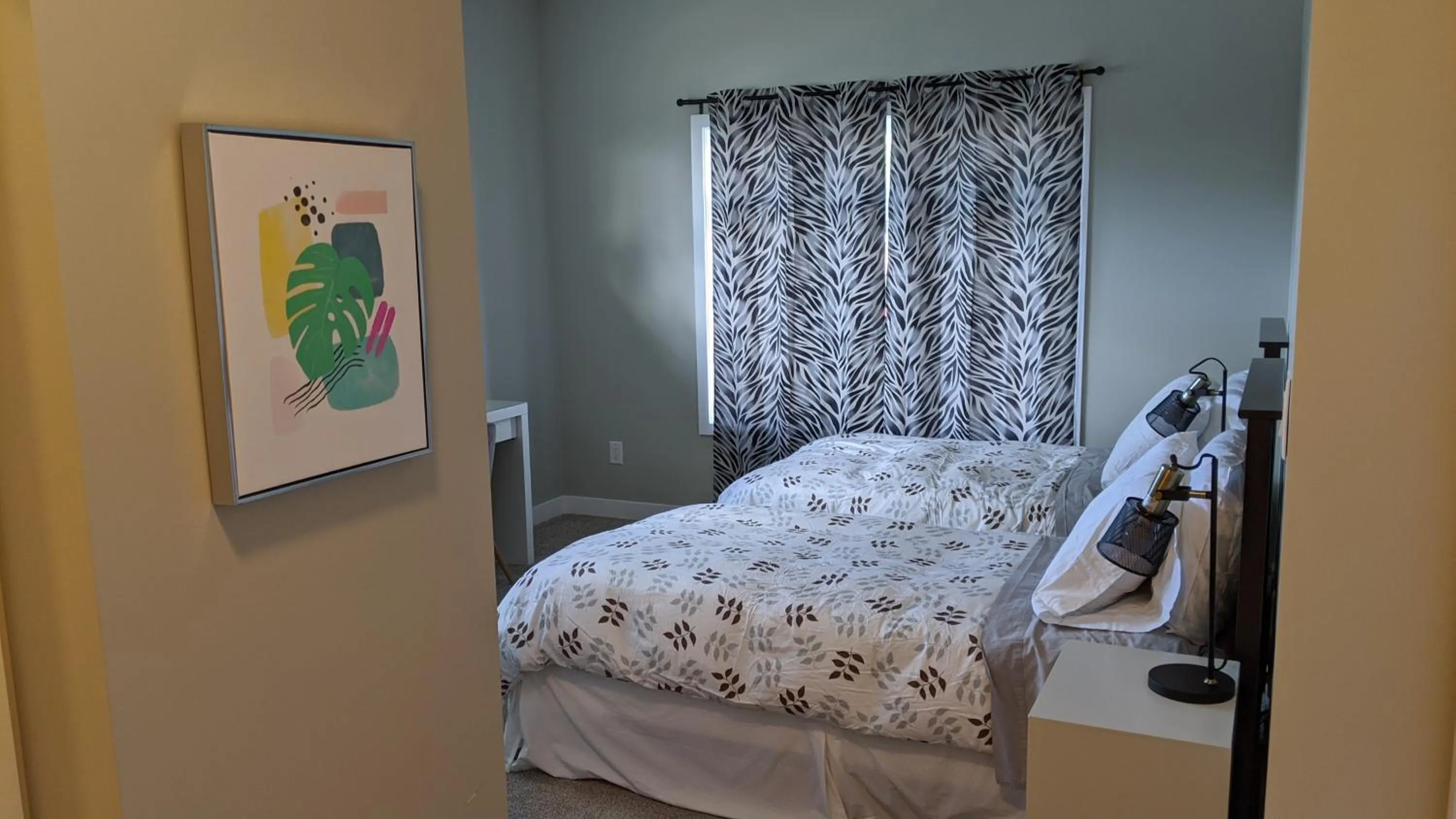 Bed in Boardwalk Homes - Executive Guest Rooms & Townhomes