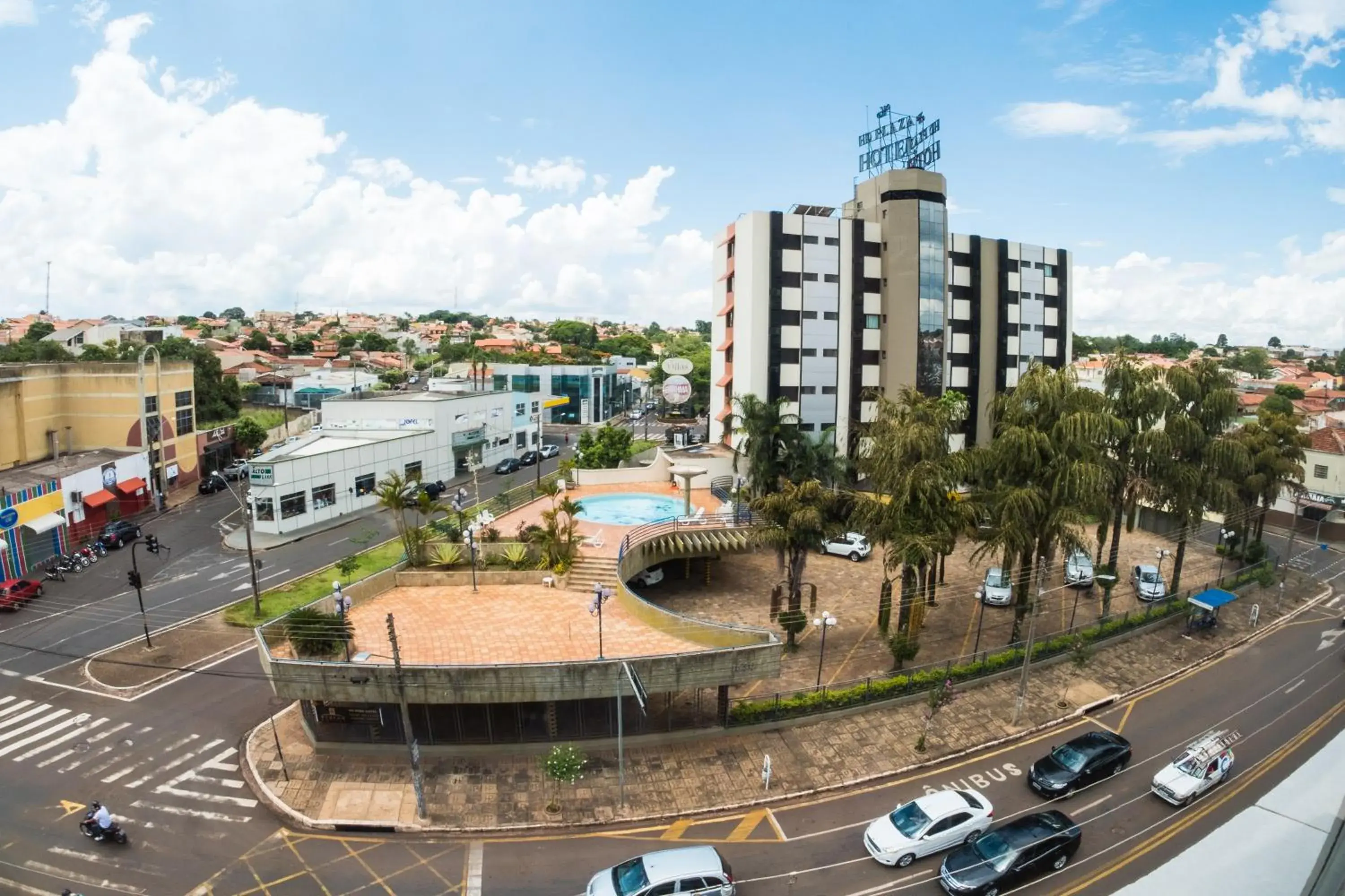 Property building in HD Plaza Hotel Property building in HD Plaza Hotel